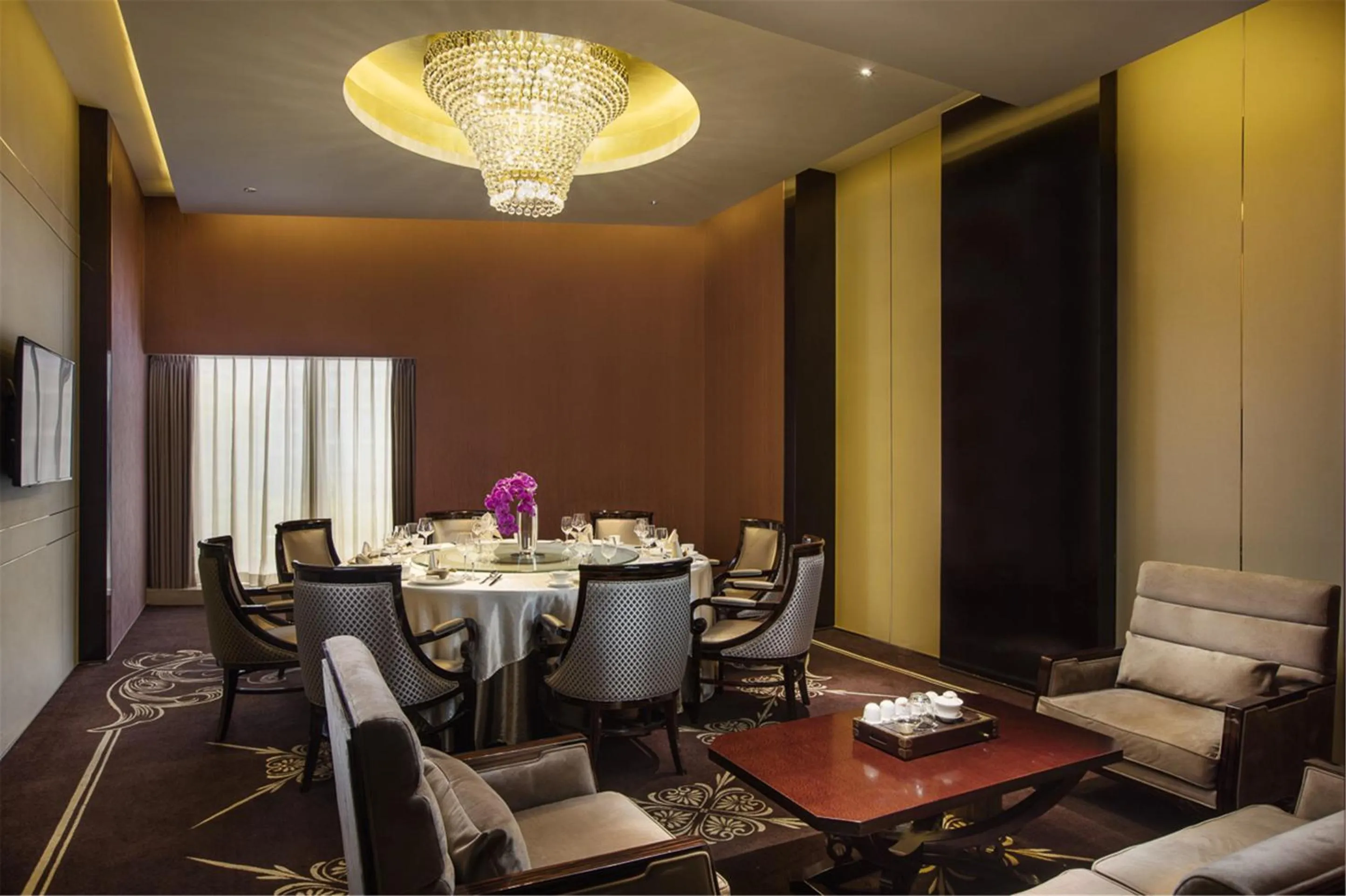 Restaurant/places to eat in Royal Century Hotel Shanghai