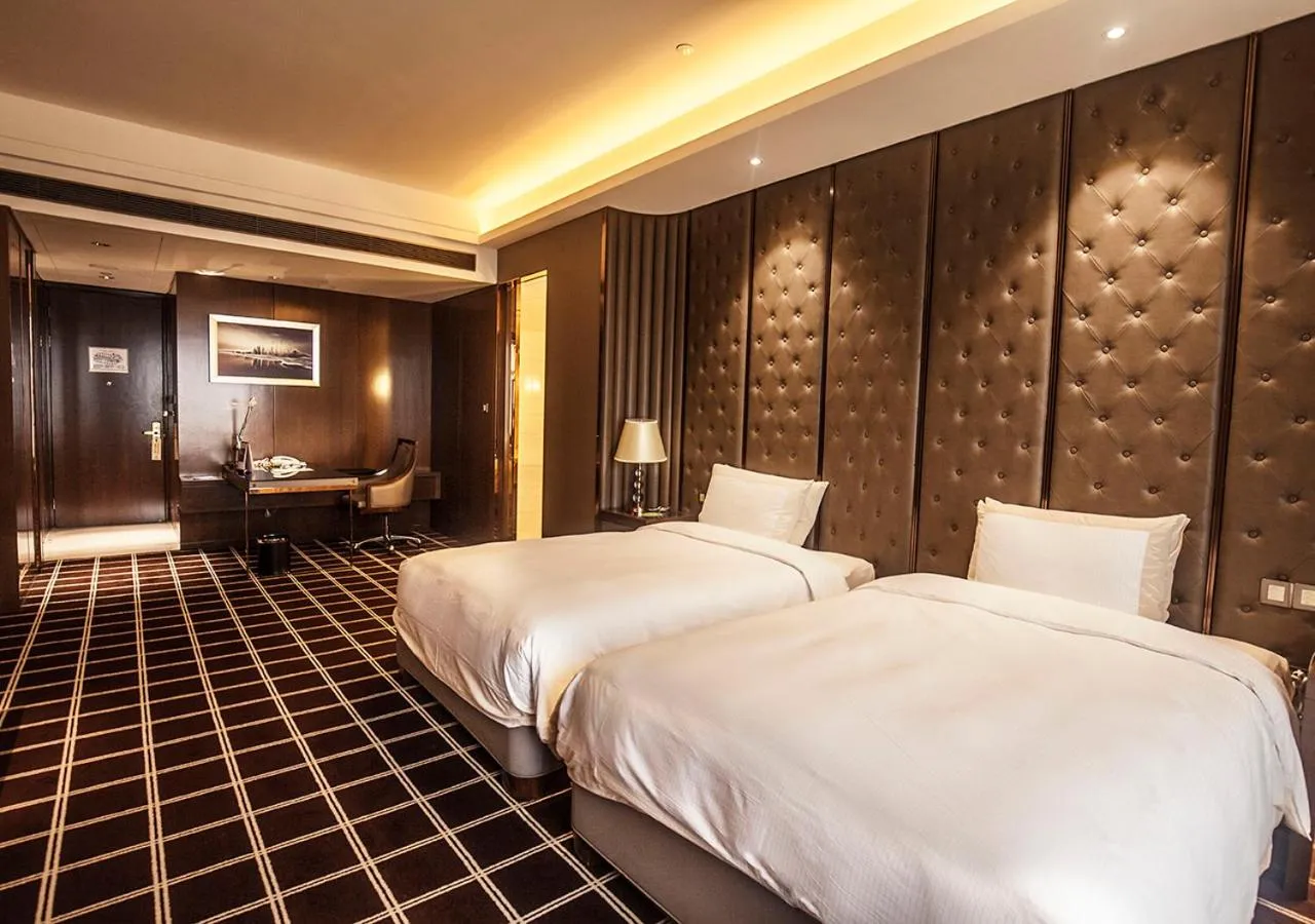 Bed in Royal Century Hotel Shanghai