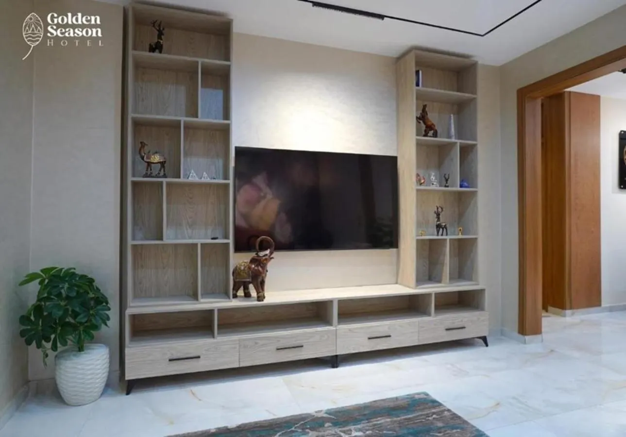 Lobby or reception in Golden Season Hotel