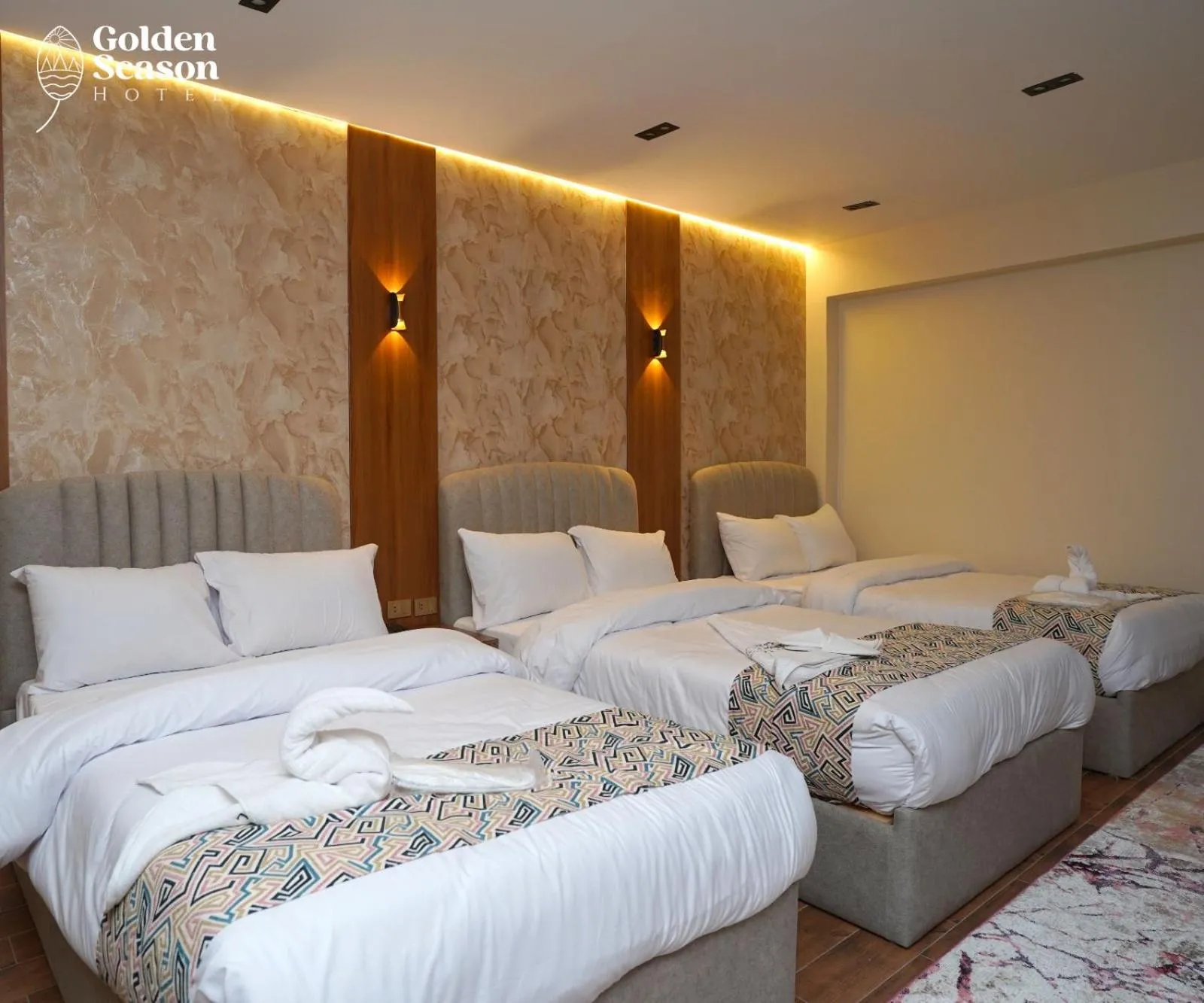 Bed in Golden Season Hotel