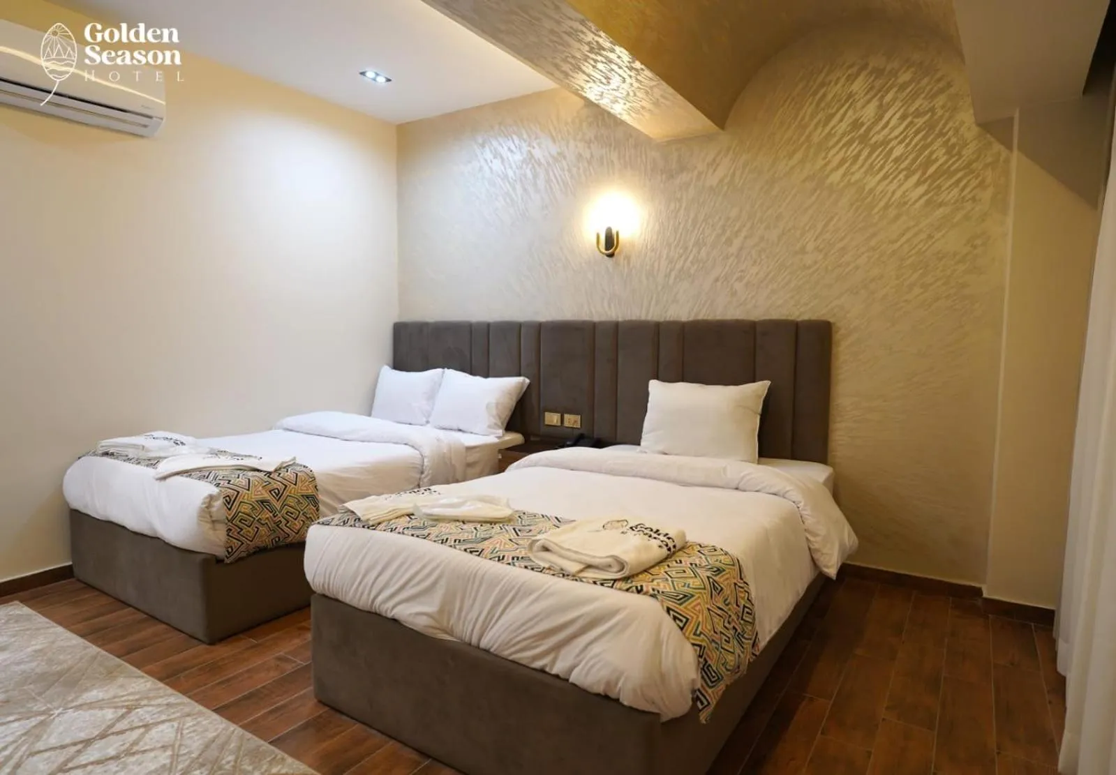 Bed in Golden Season Hotel