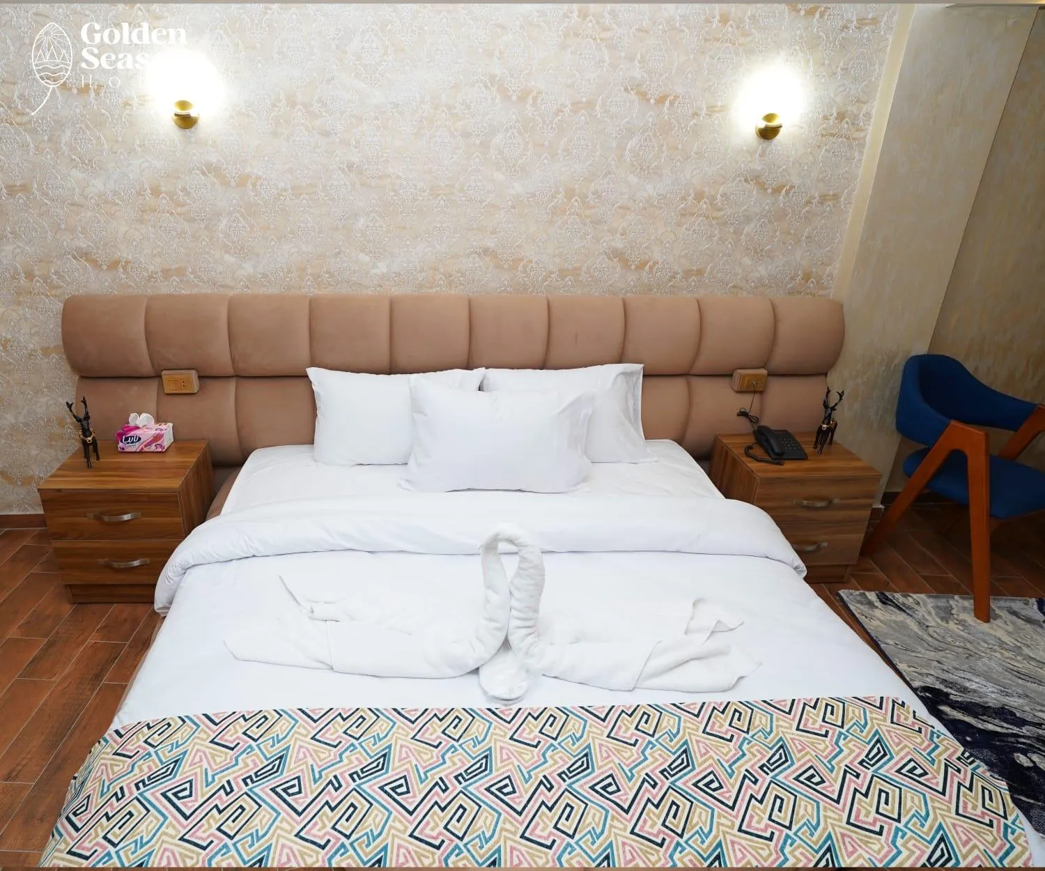 Bed in Golden Season Hotel