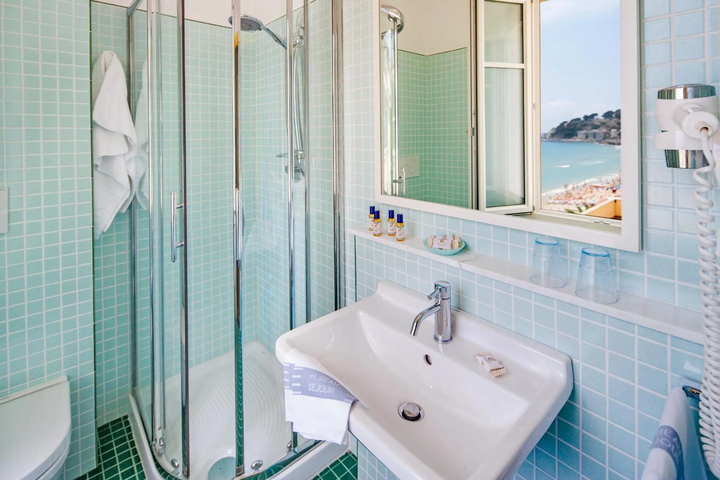 Bathroom in Hotel Beau Sejour
