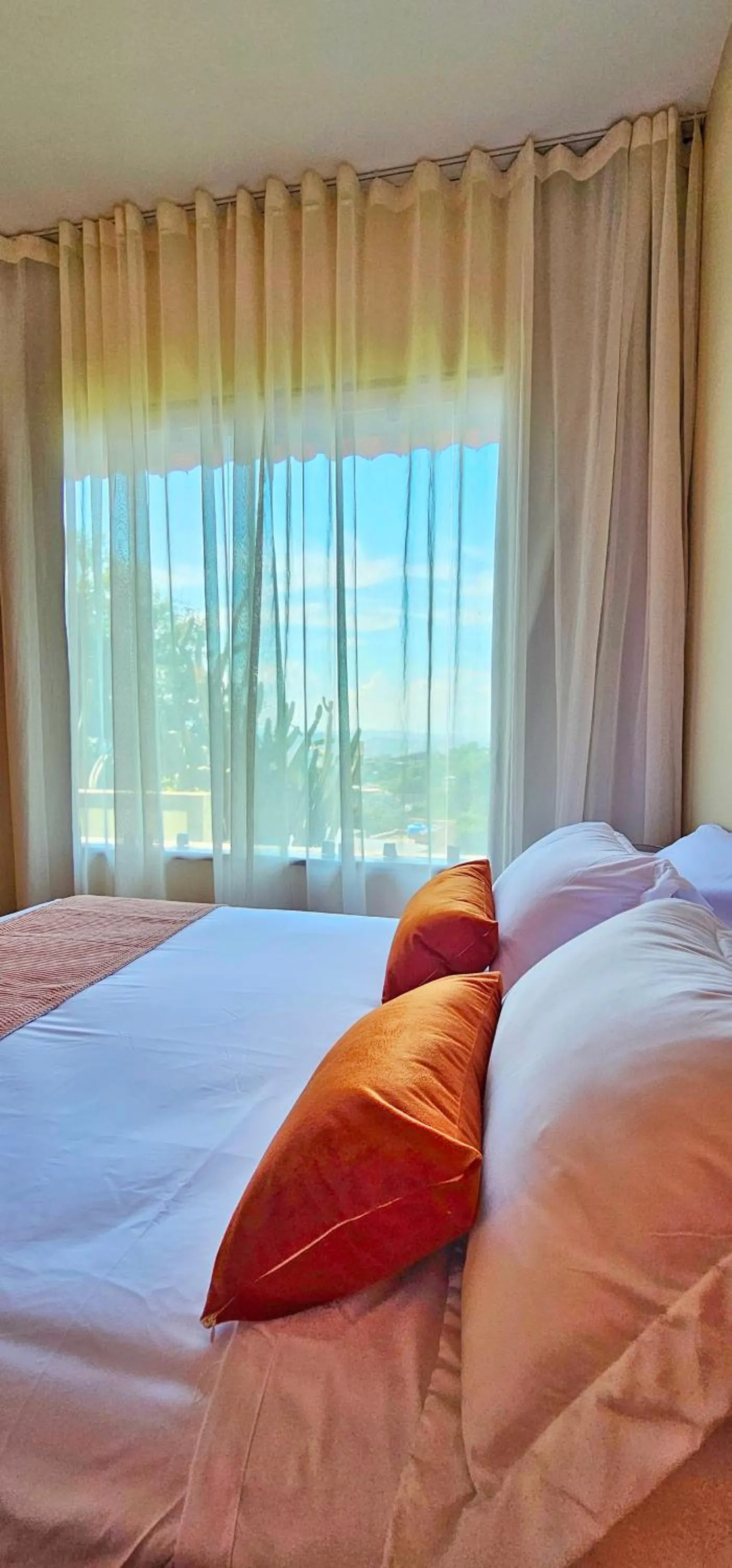 Deluxe Double Room in Cozy House