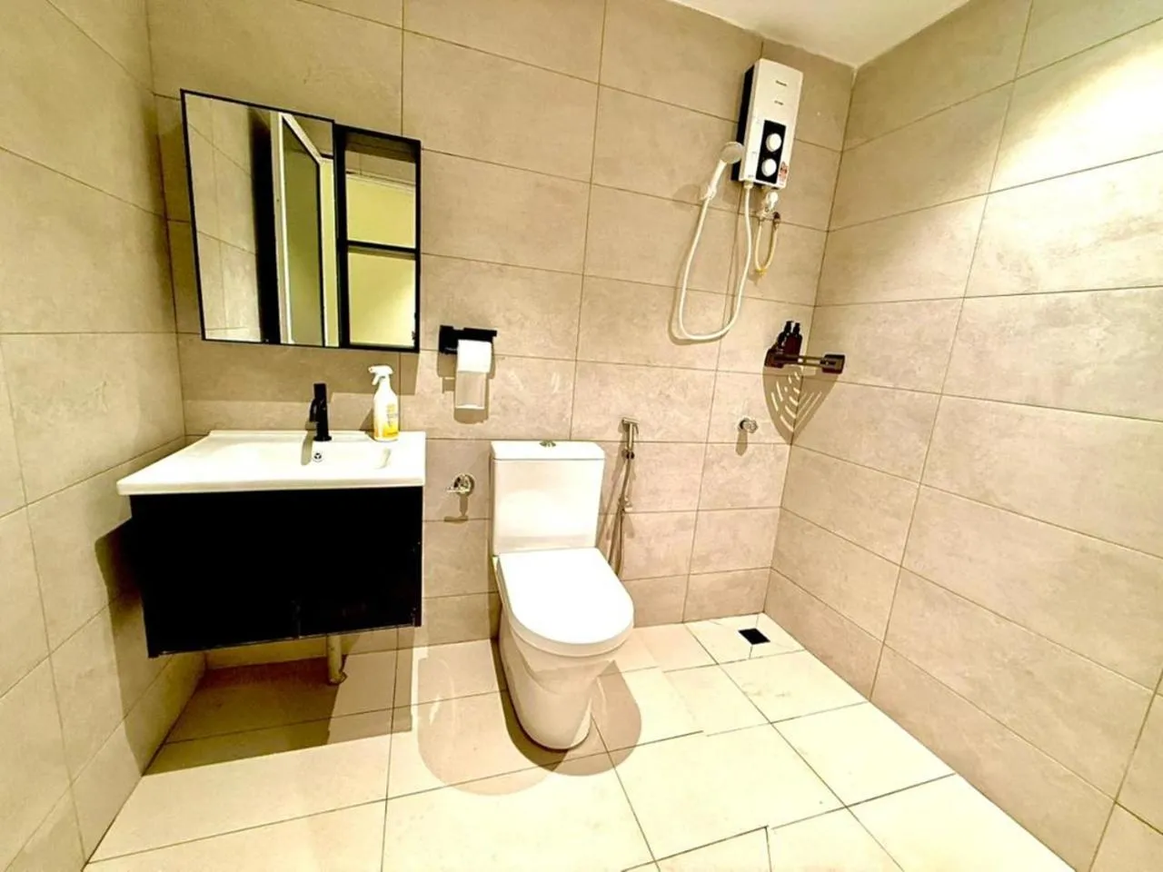 Bathroom in Hota Inn Limbang