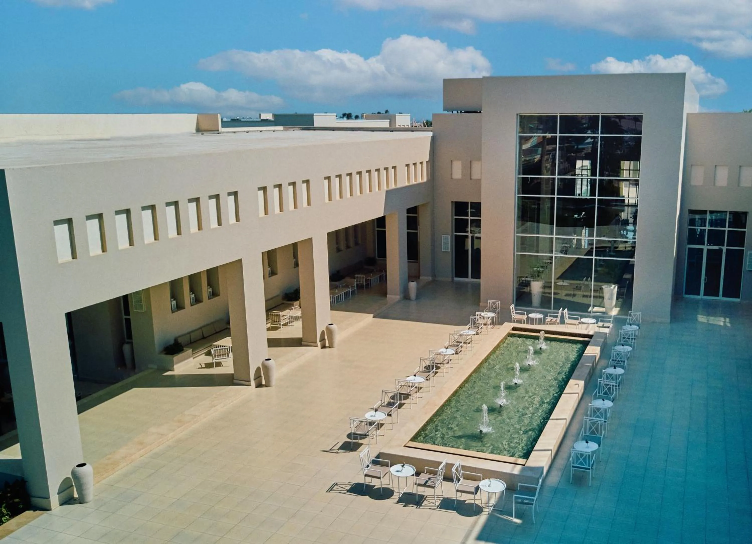 Restaurant/places to eat in JAZ Aquaviva