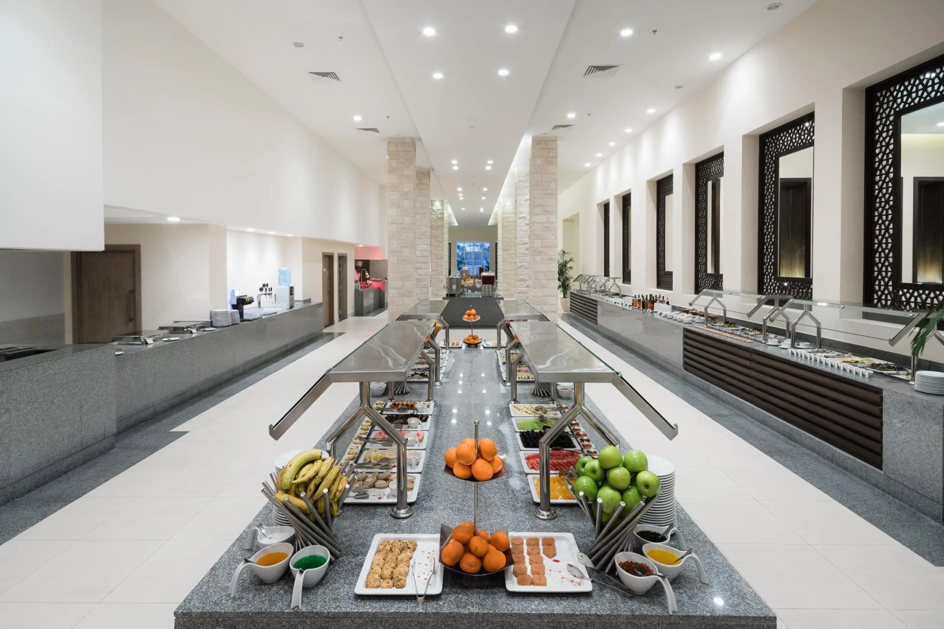 Restaurant/places to eat in JAZ Aquaviva