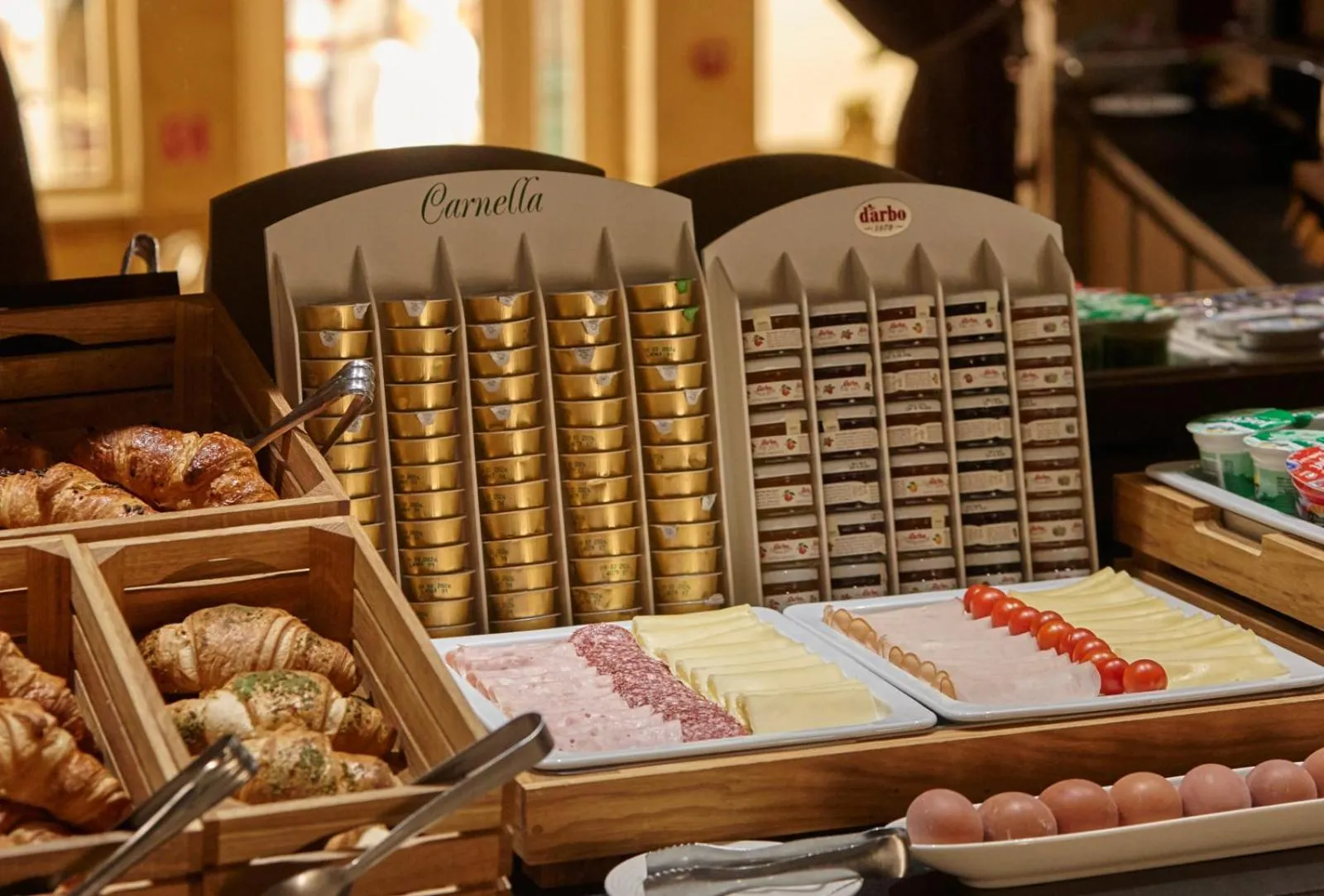 Breakfast in Heritage Hotel Life Palace