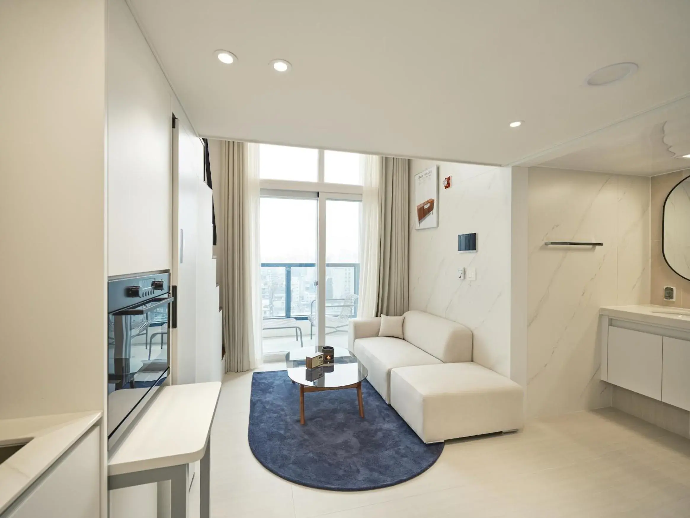 Contemporary Deluxe with Breakfast and Apple Afternoon Tea for 2 - No Parking in UH FLAT Signature GANGNAM Contemporary Deluxe with Breakfast and Apple Afternoon Tea for 2 - No Parking in UH FLAT Signature GANGNAM