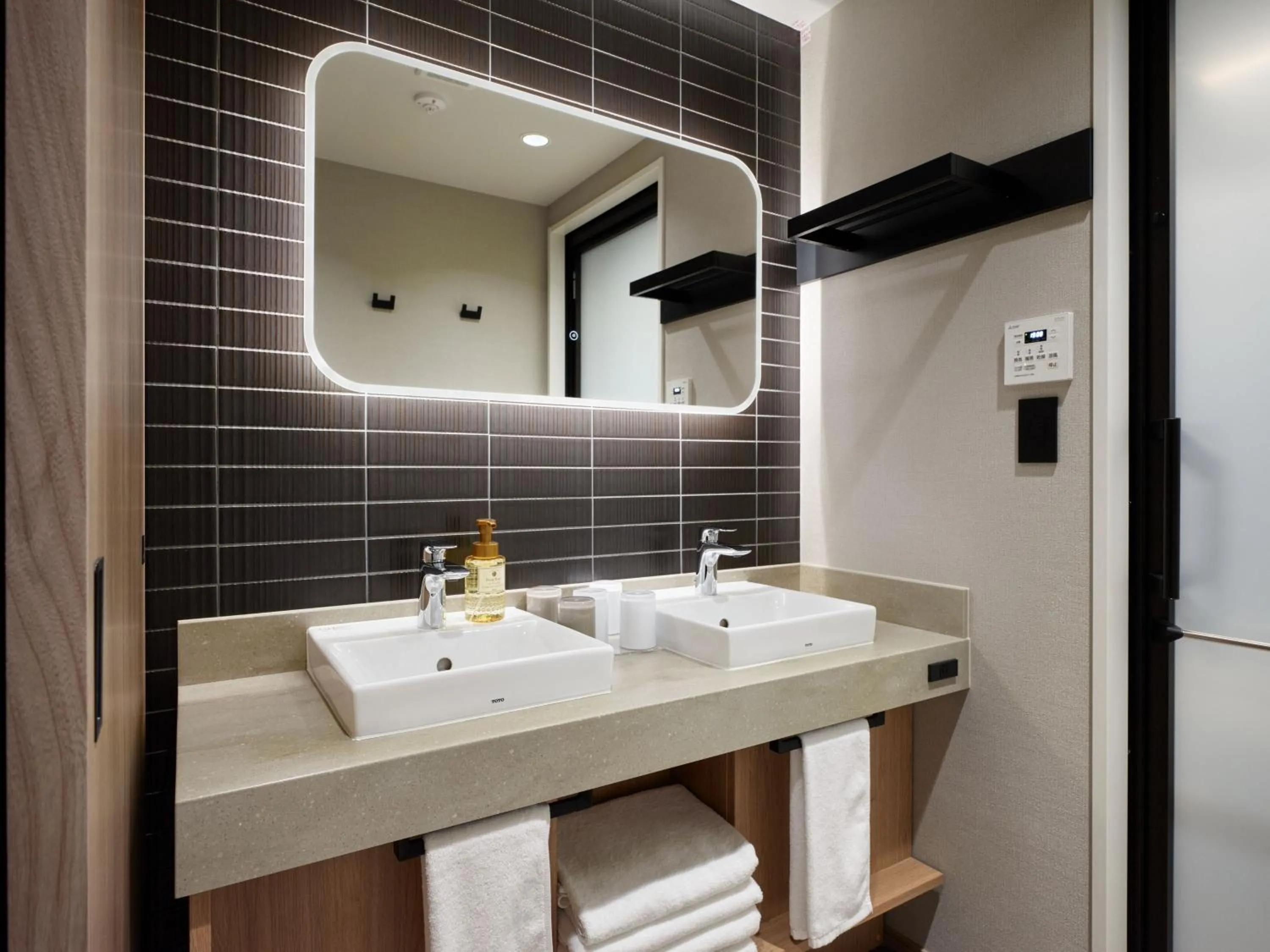 Premium Apart MONday GINZA EAST