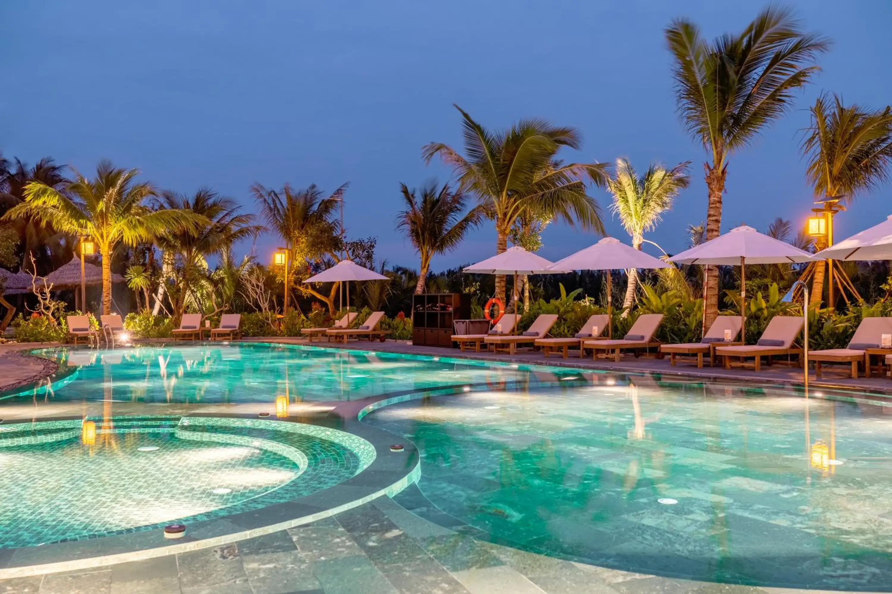 Swimming pool in Nesta Hoian Resort & Spa Swimming pool in Nesta Hoian Resort & Spa