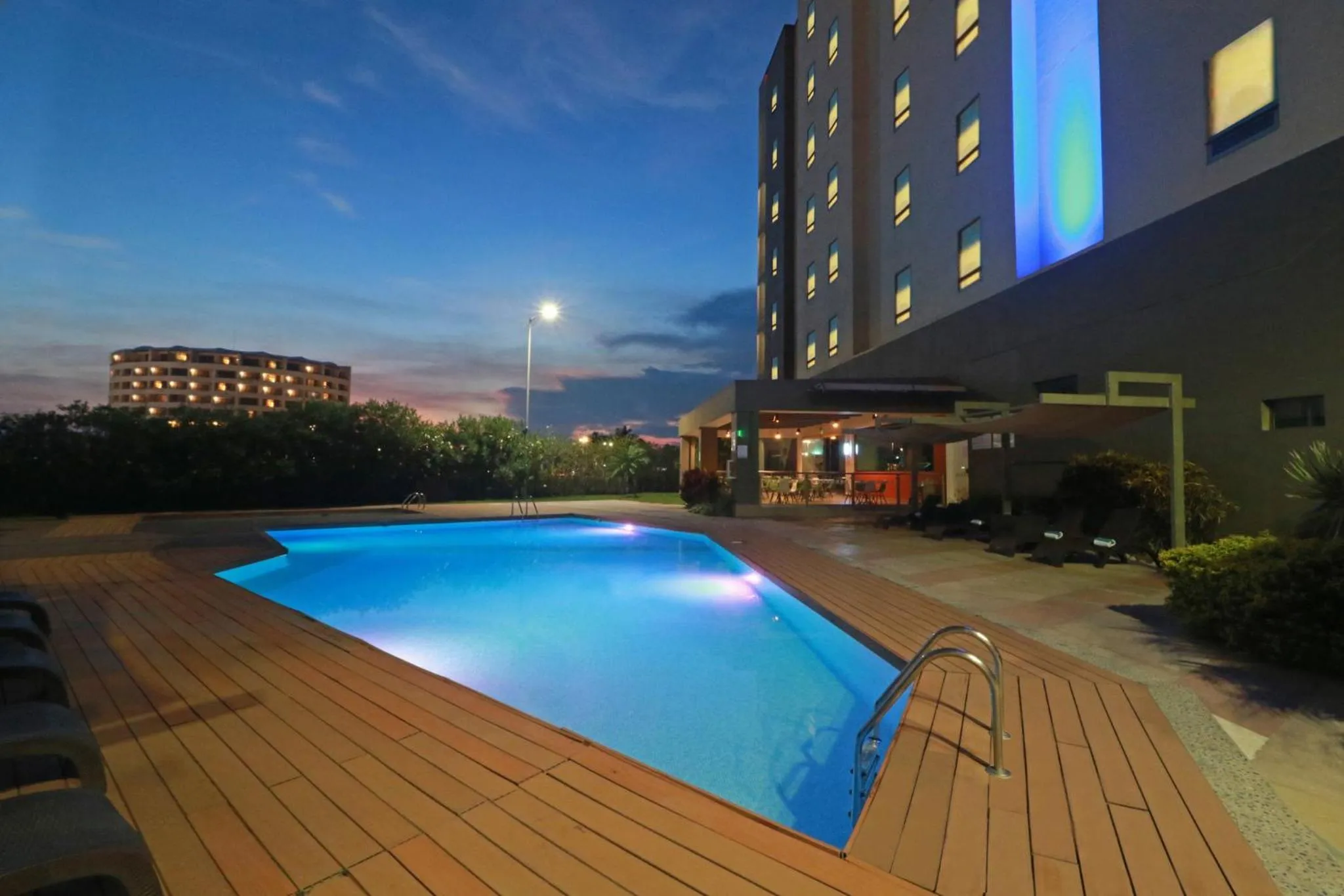 Swimming pool in Holiday Inn Express - Tuxpan by IHG