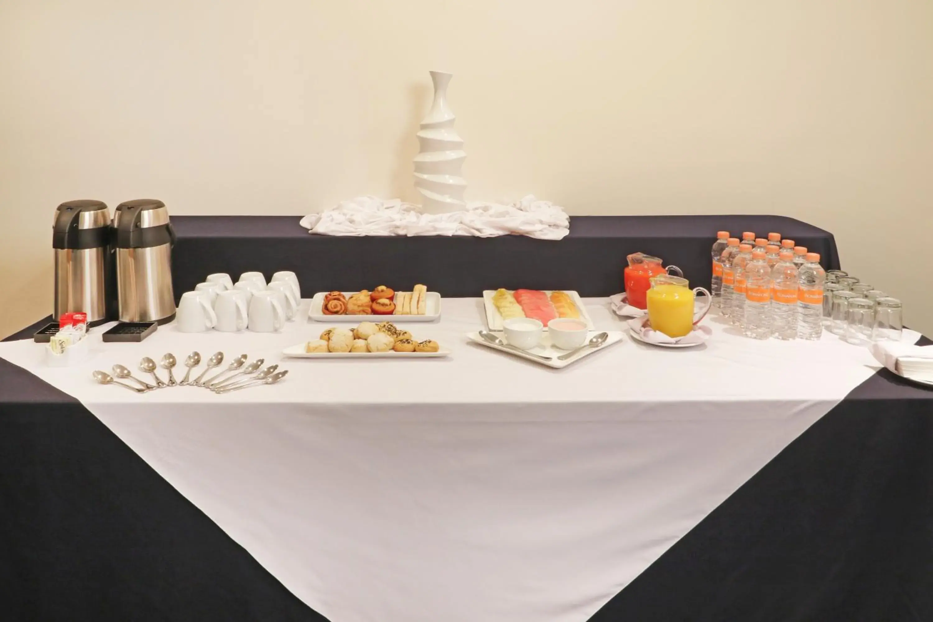 Restaurant/places to eat in Holiday Inn Express - Tuxpan by IHG Restaurant/places to eat in Holiday Inn Express - Tuxpan by IHG