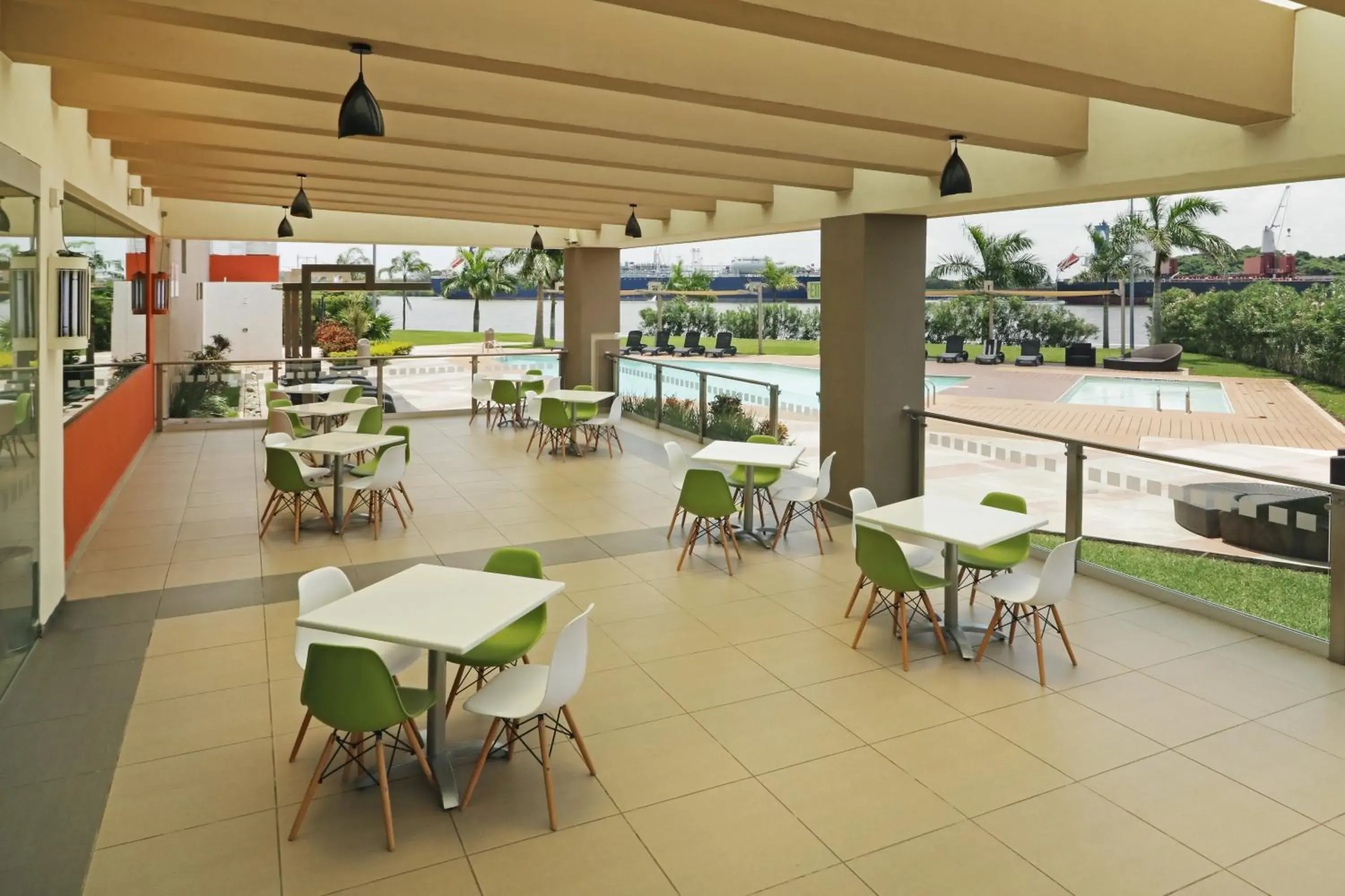 Property building in Holiday Inn Express - Tuxpan by IHG Property building in Holiday Inn Express - Tuxpan by IHG