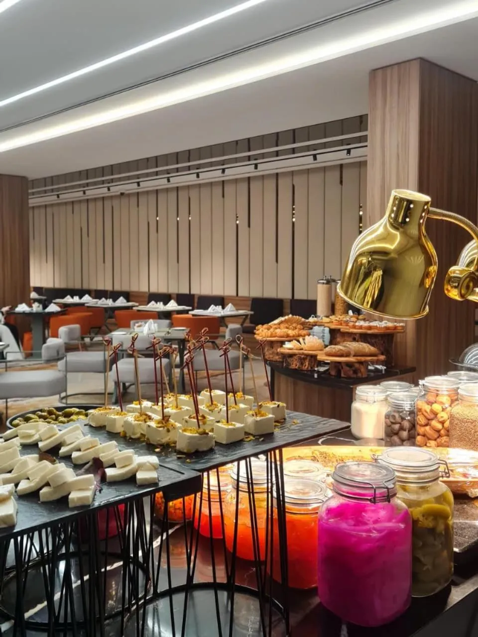 Breakfast in Swisstouches Hotel Amman