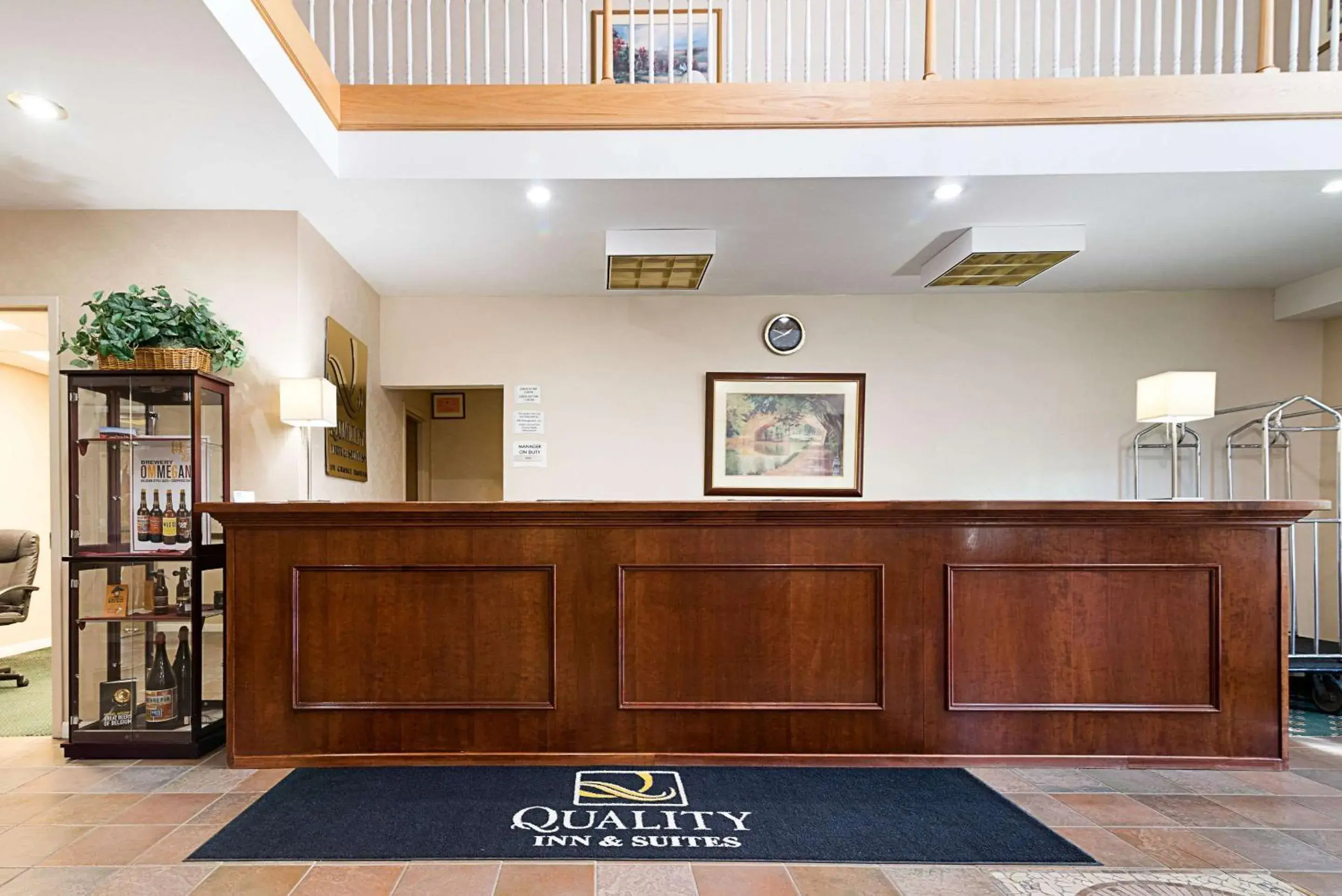 Lobby or reception in Quality Inn & Suites Schoharie near Howe Caverns Lobby or reception in Quality Inn & Suites Schoharie near Howe Caverns
