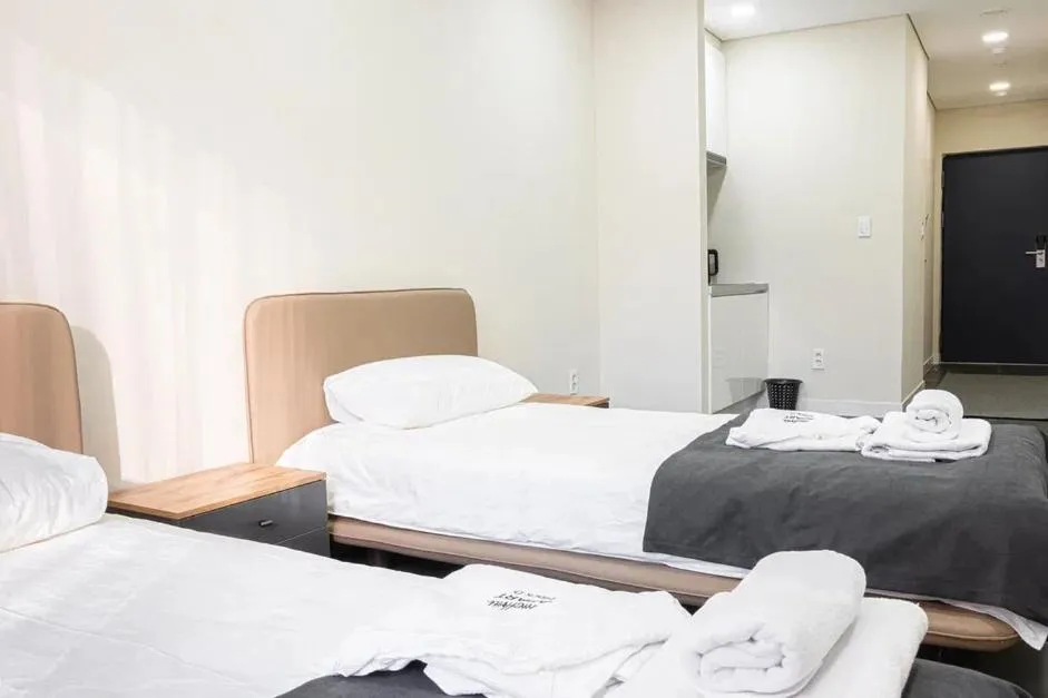 Bed in HIGHVILL Hotel by AG Hotels Group