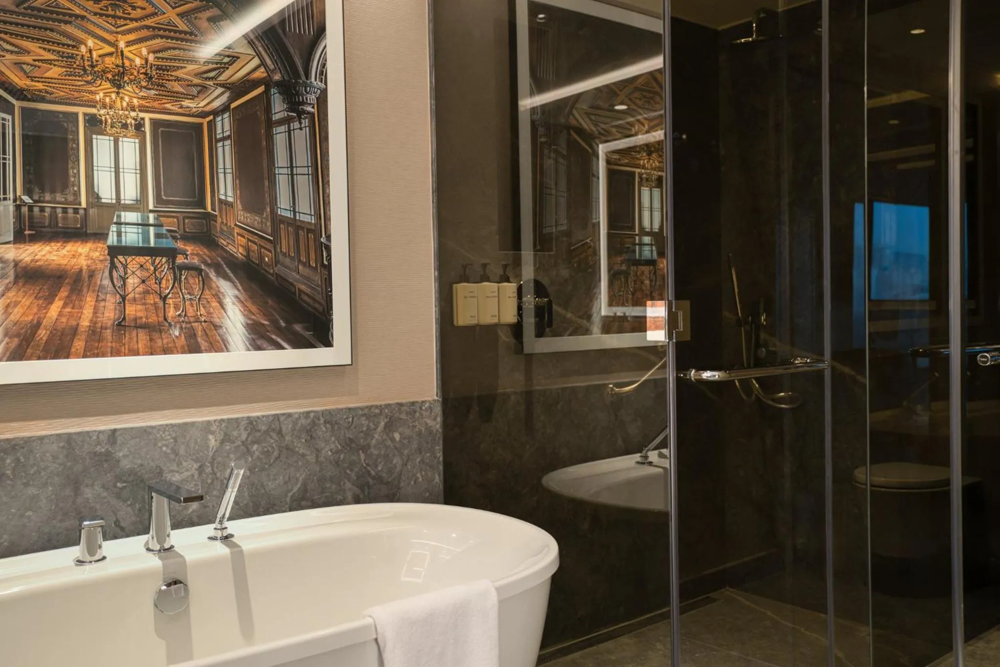 Bathroom in InterContinental Hotels Real Lima Miraflores by IHG