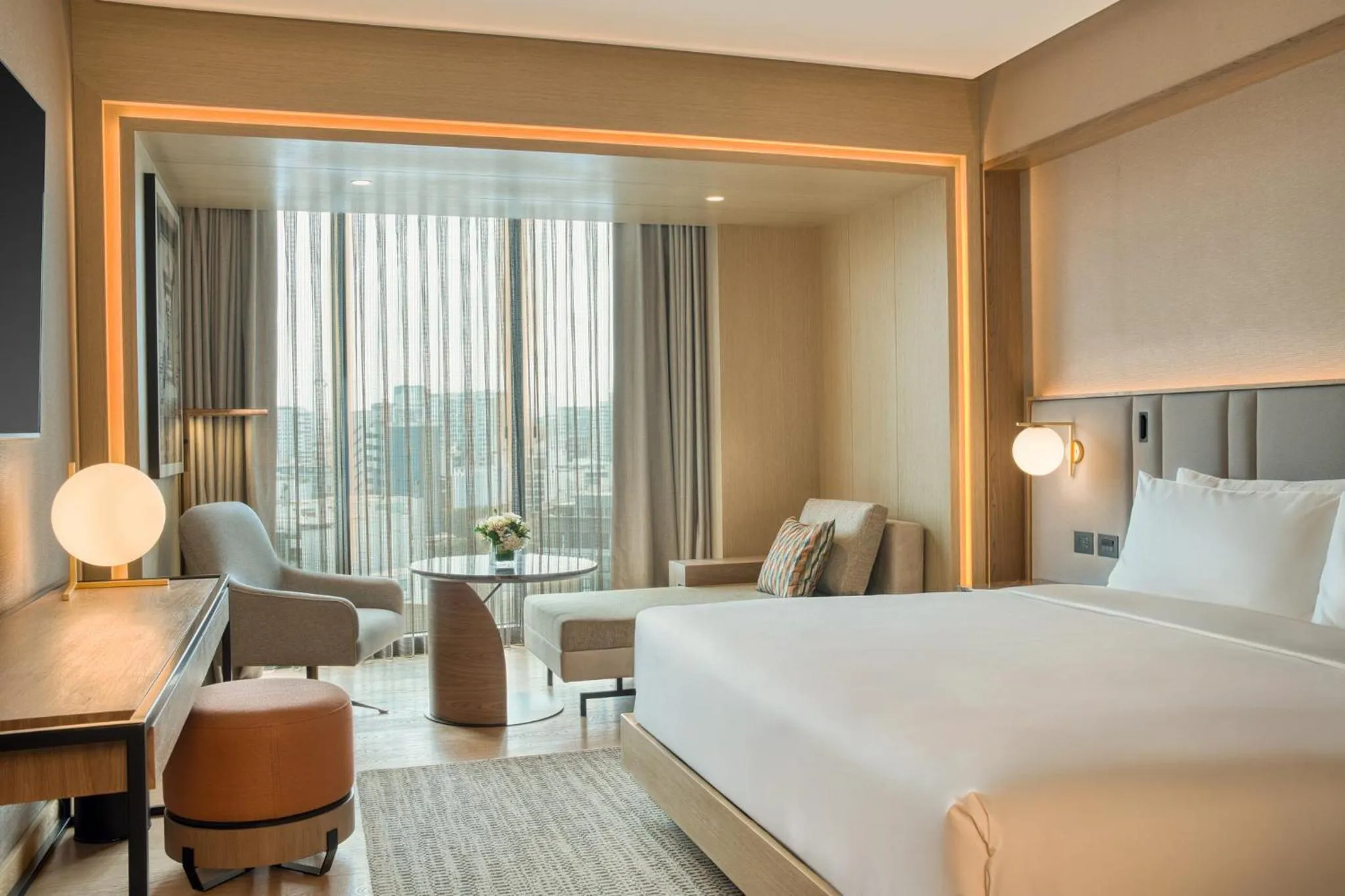 Photo of the whole room, Bed in InterContinental Hotels Real Lima Miraflores by IHG