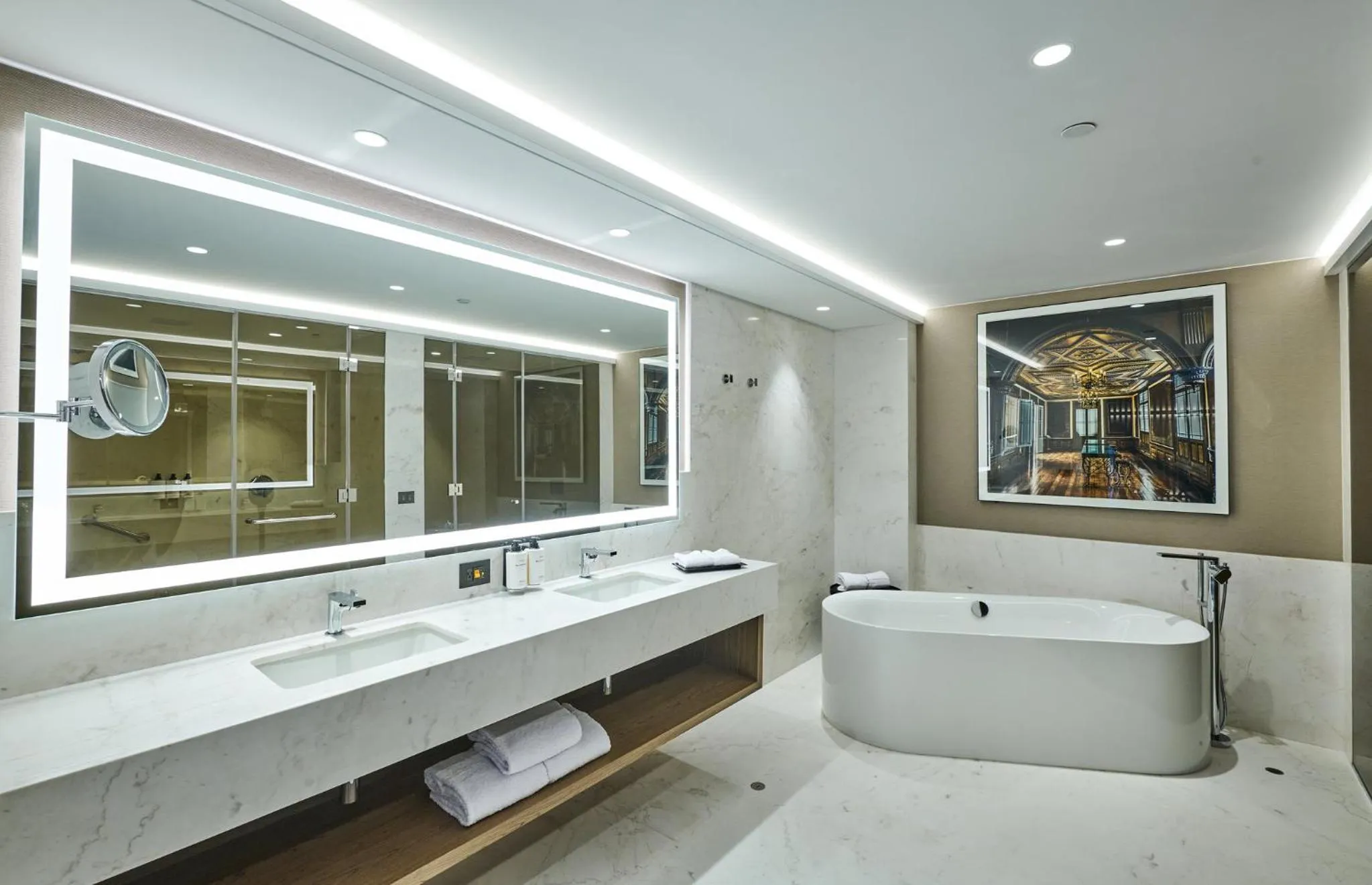 Photo of the whole room in InterContinental Hotels Real Lima Miraflores by IHG