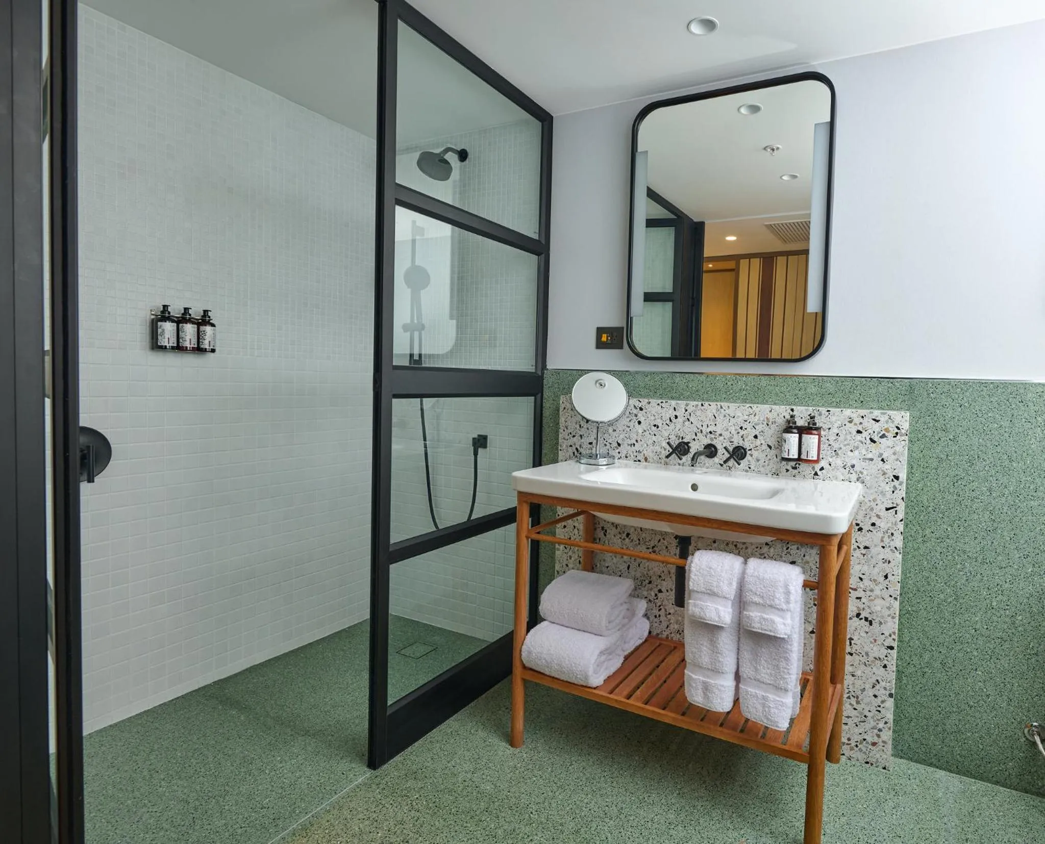 Photo of the whole room in Hotel Indigo Lima Miraflores by IHG