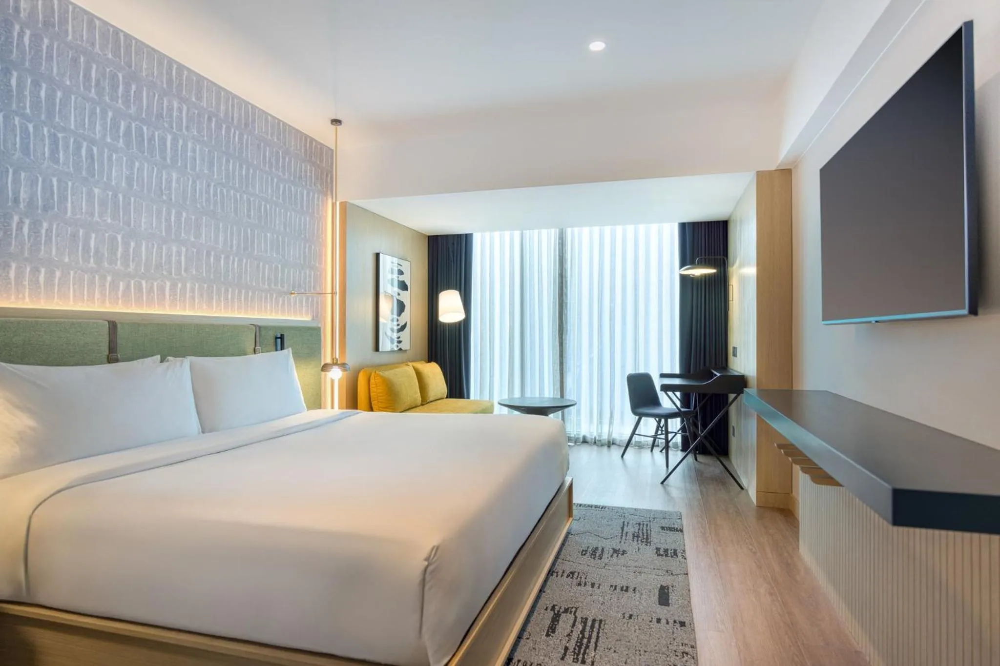 Photo of the whole room, Bed in Hotel Indigo Lima Miraflores by IHG