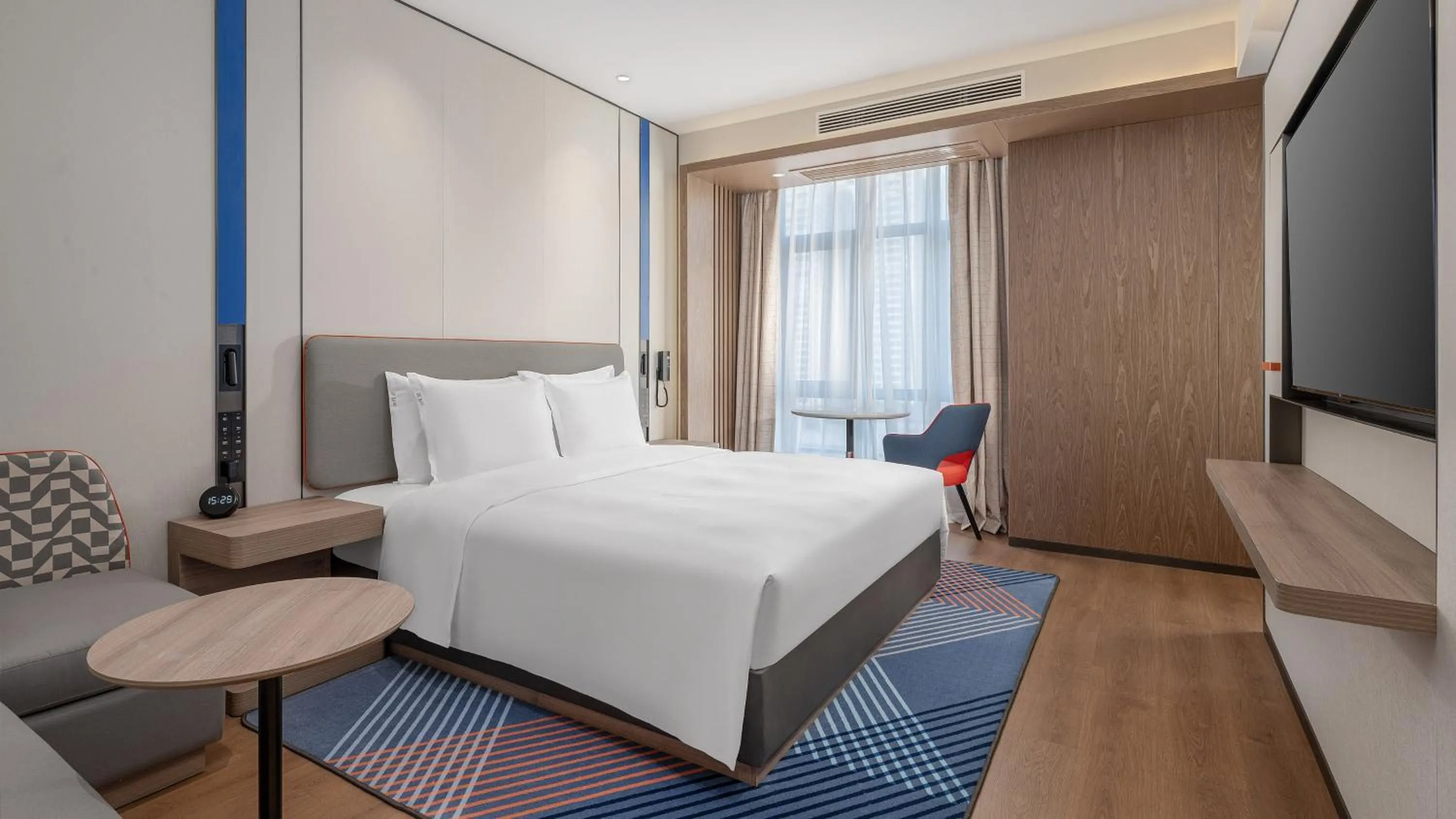 Photo of the whole room, Bed in Holiday Inn Express Chenzhou Suxian by IHG