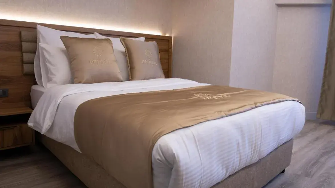 Bed in Optimal Hotel Bed in Optimal Hotel