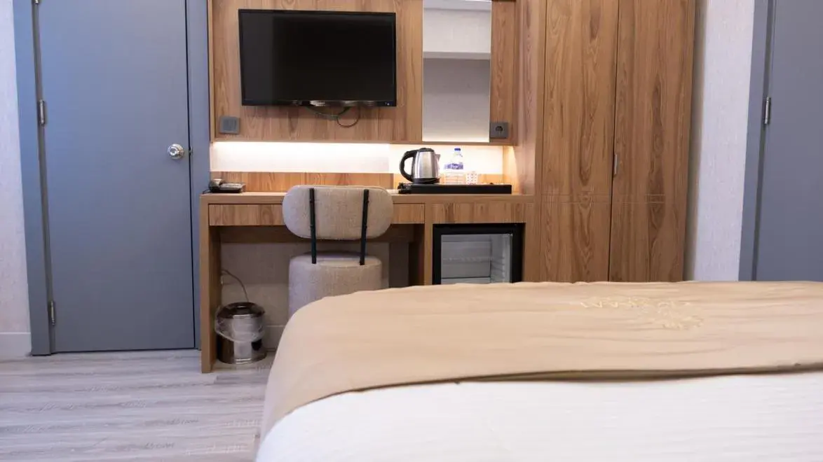 Bed in Optimal Hotel Bed in Optimal Hotel