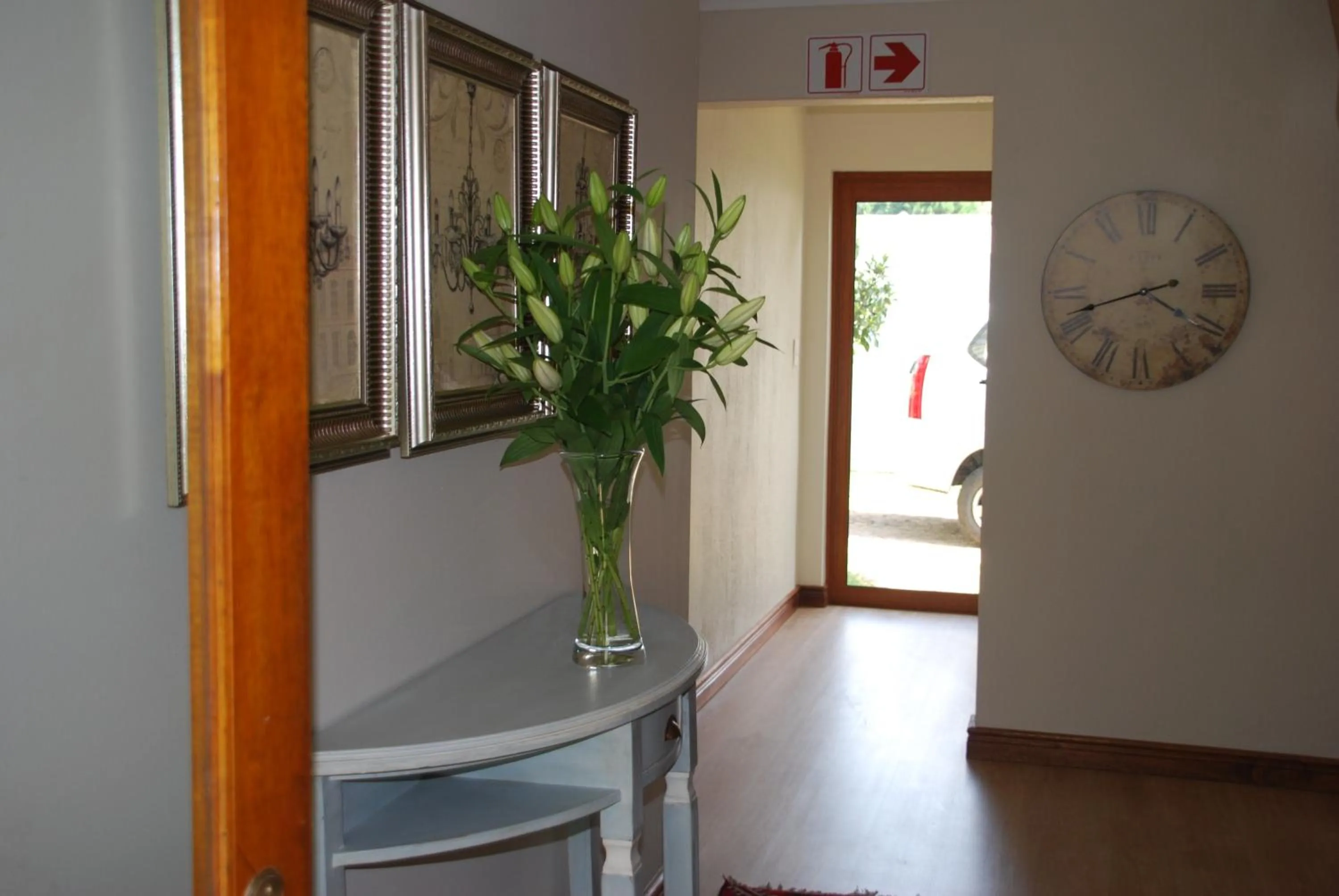 Facade/entrance in Sunninghill Guest Lodges