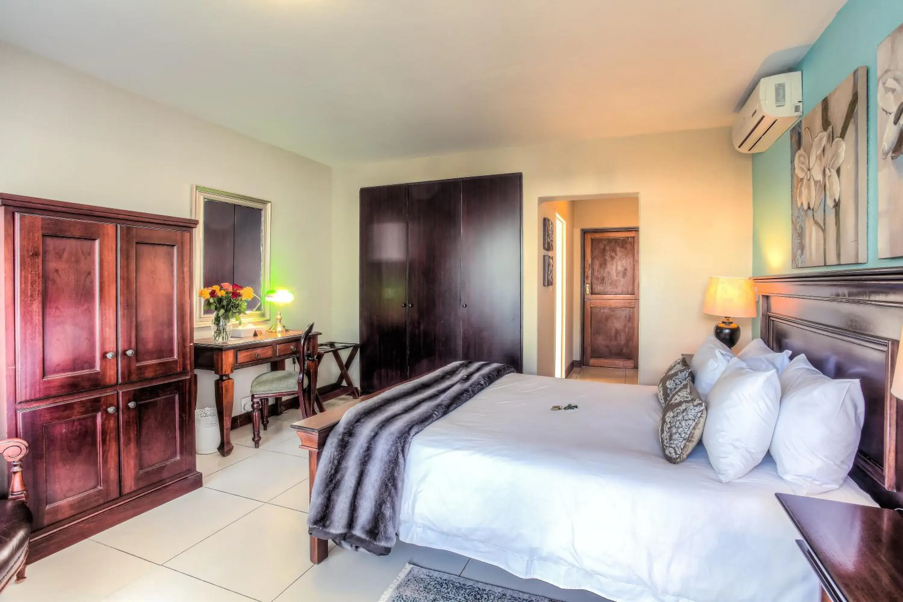 Bird's eye view, Bed in Sunninghill Guest Lodges Bird's eye view, Bed in Sunninghill Guest Lodges