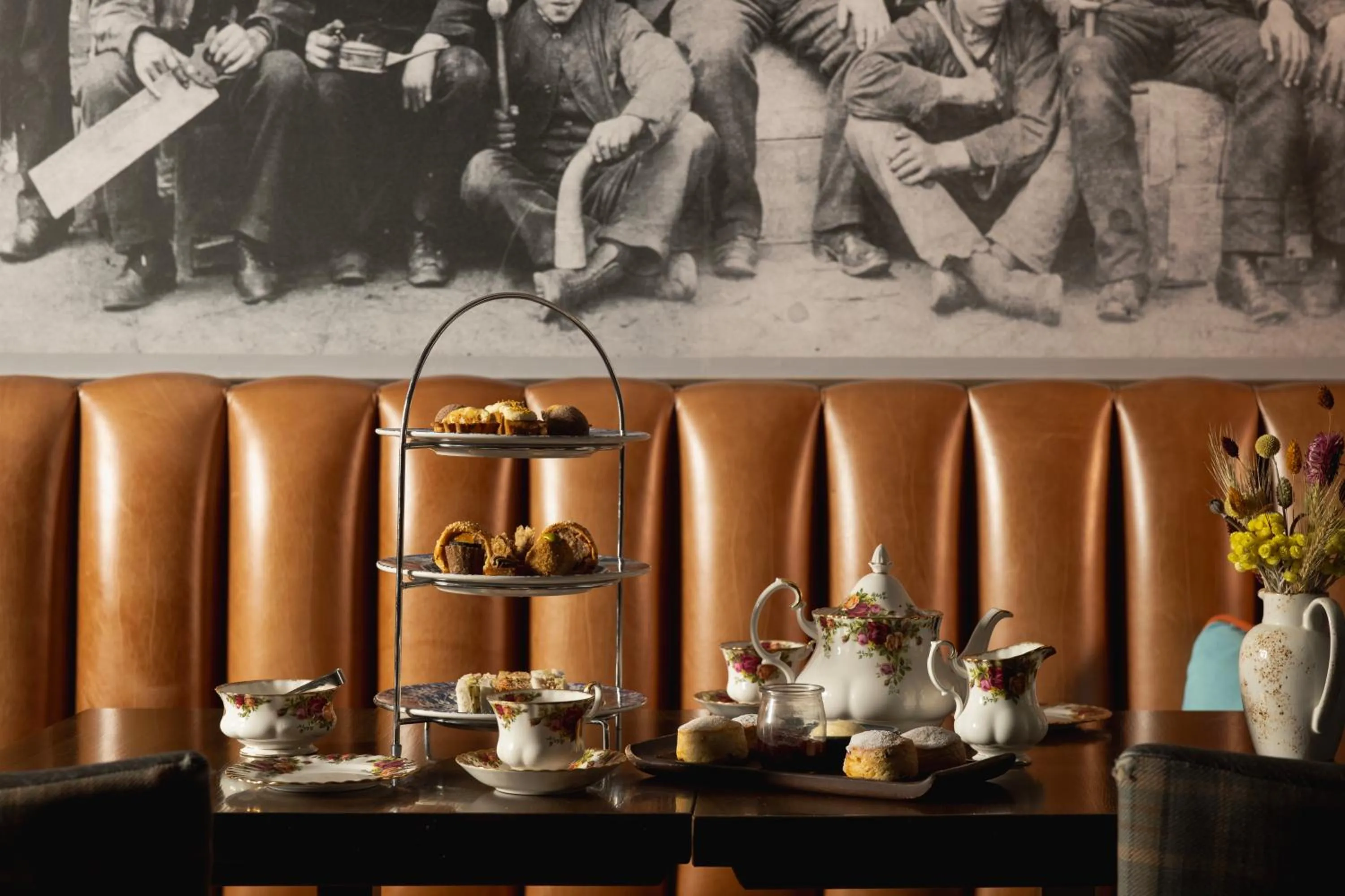 Restaurant/places to eat in The Station Hotel