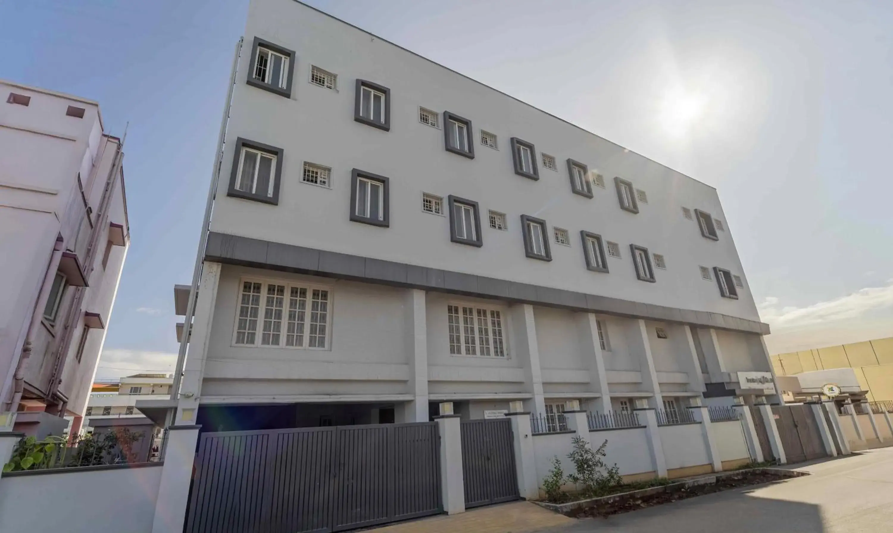 Property building in Treebo Skyry Residency Property building in Treebo Skyry Residency