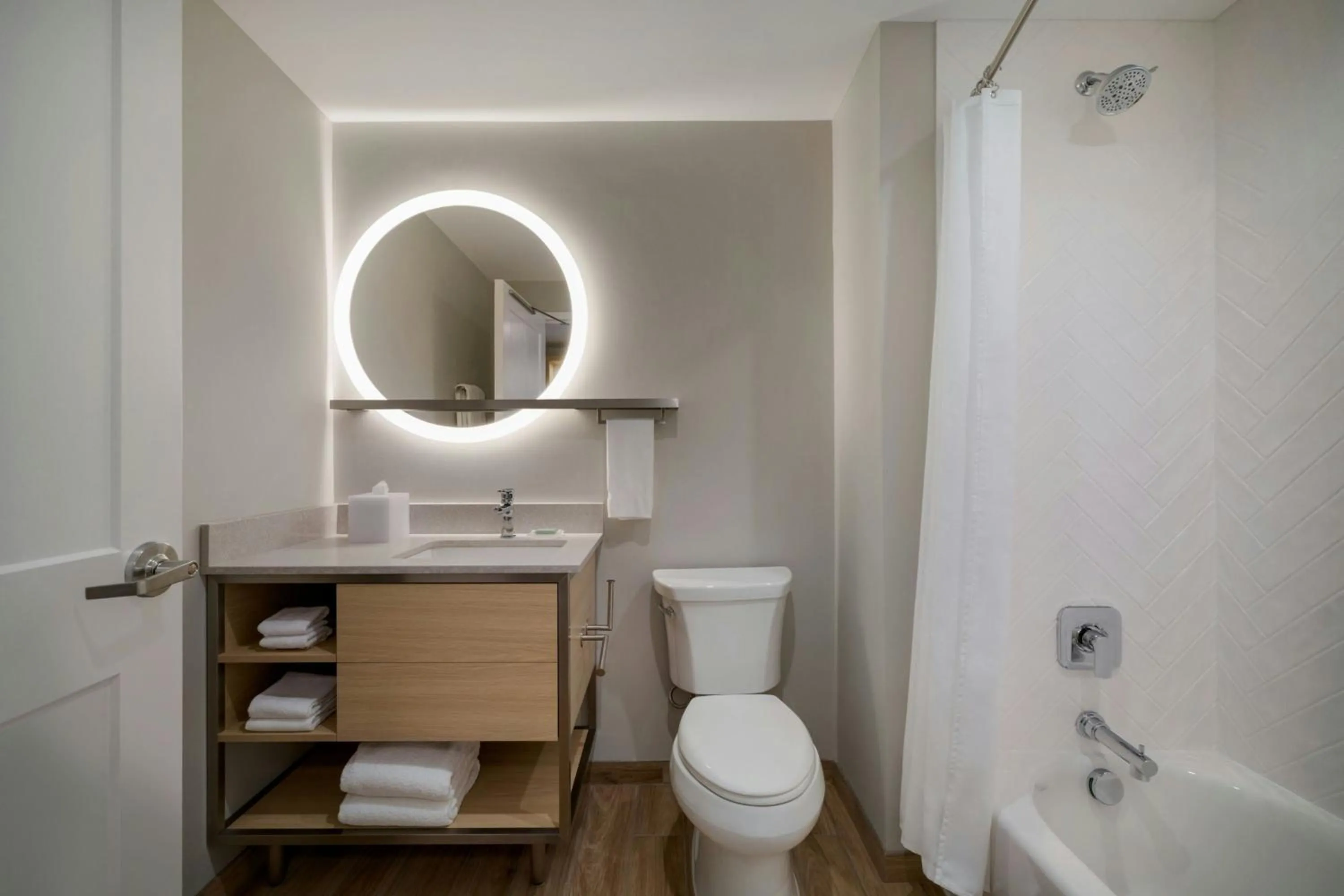 Bathroom in TownePlace Suites by Marriott Lancaster