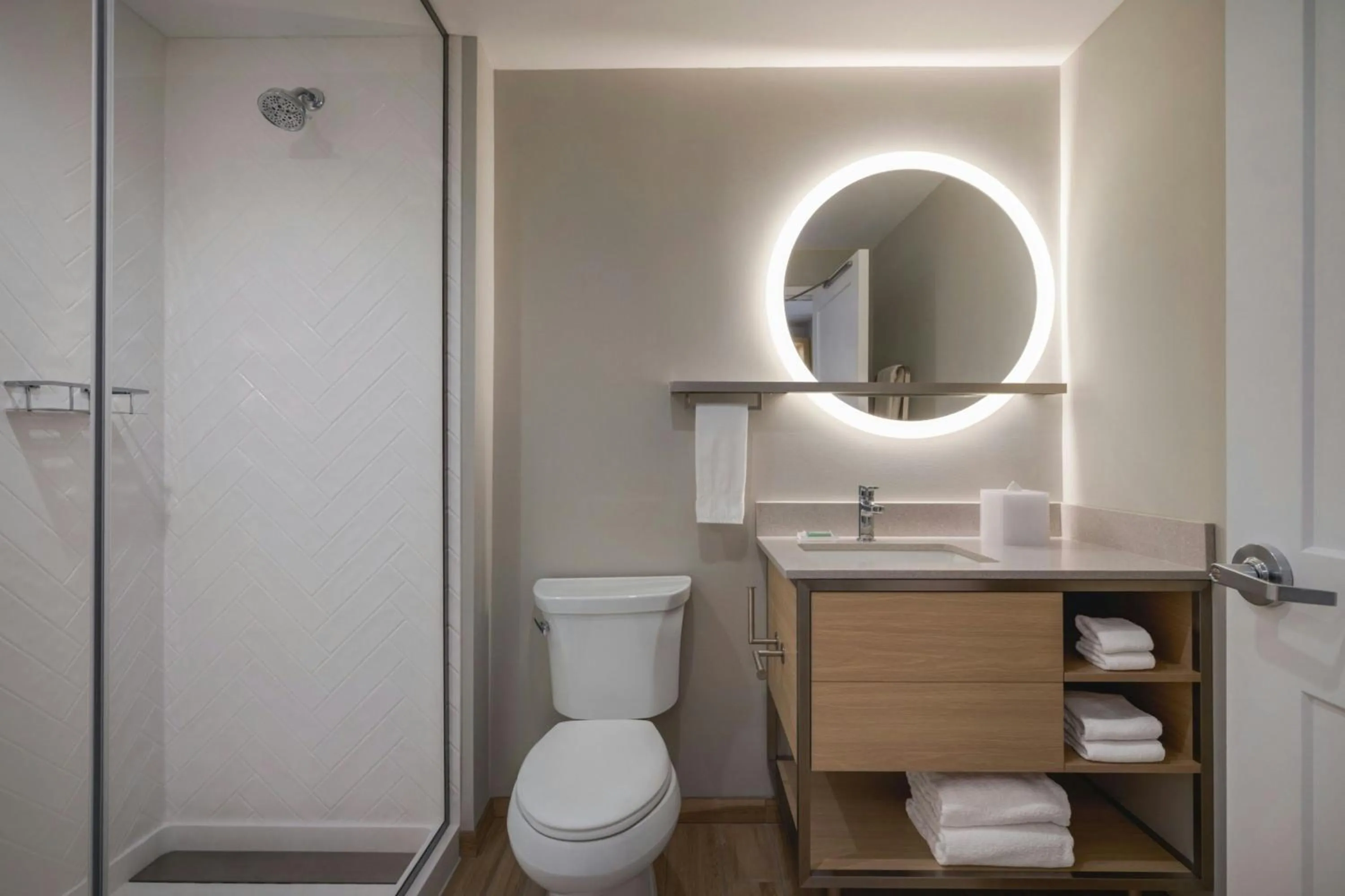 Bathroom in TownePlace Suites by Marriott Lancaster