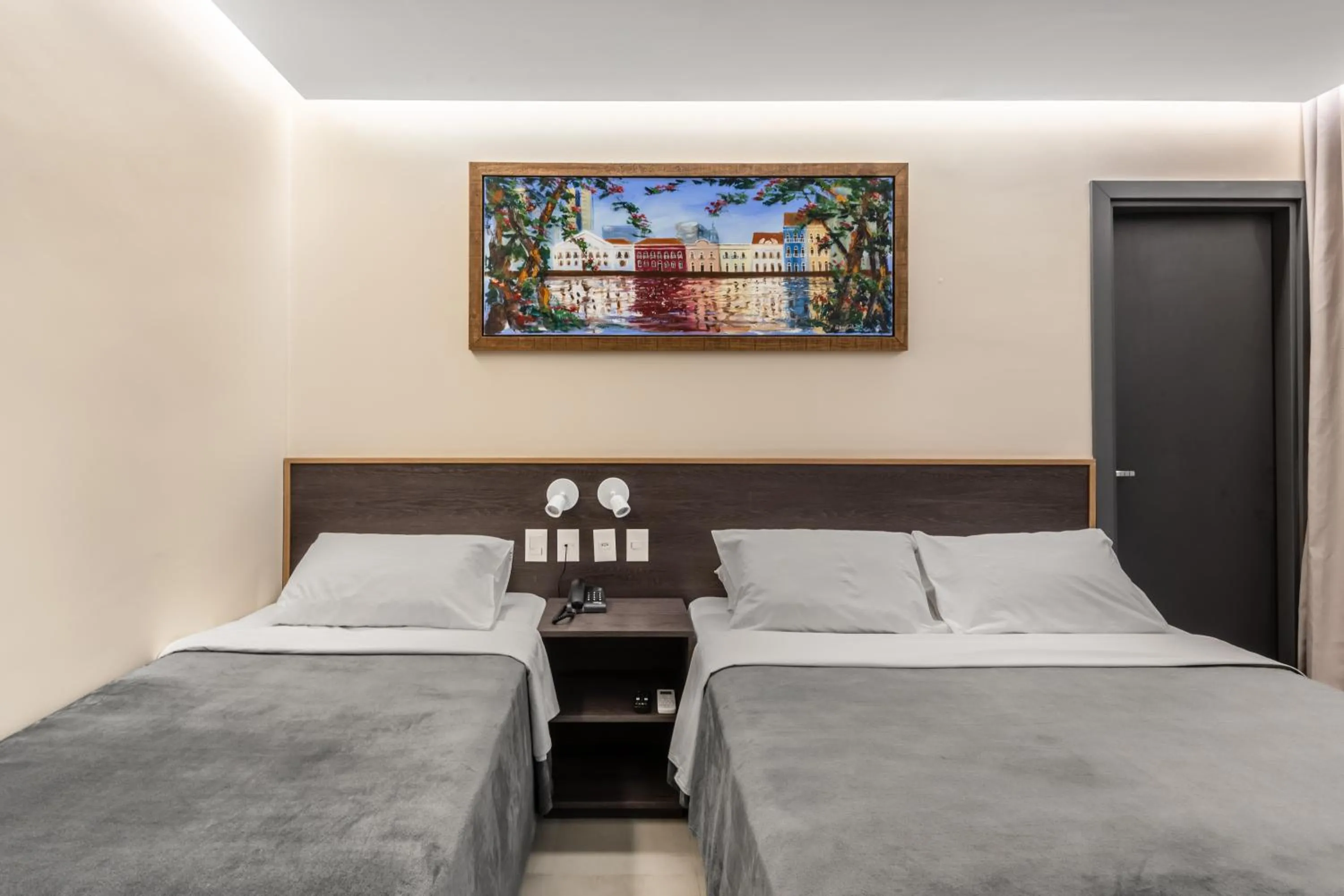 Comfort Triple Room in Pousada Recife