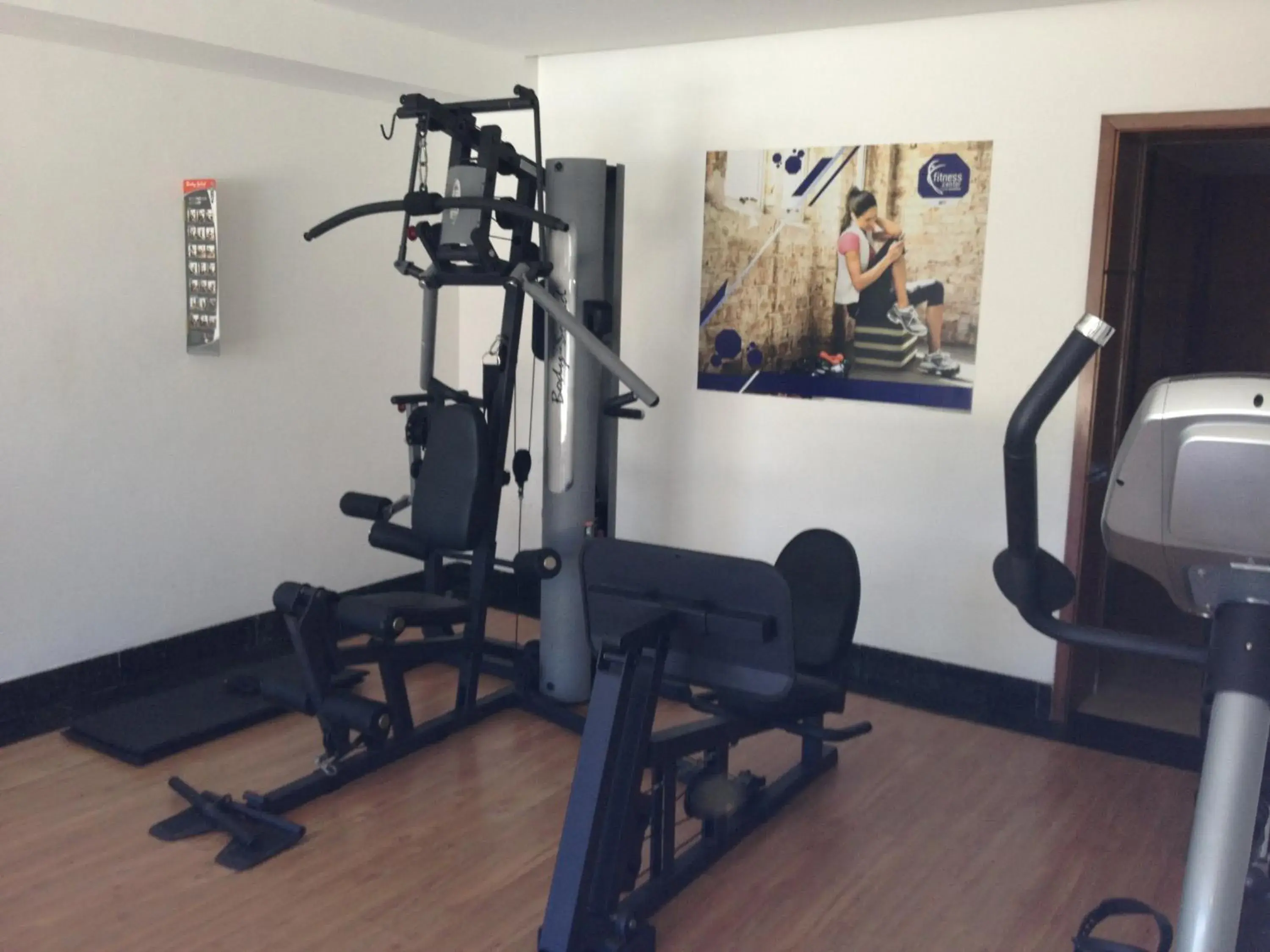 Fitness centre/facilities in Royalty Barra Hotel Fitness centre/facilities in Royalty Barra Hotel