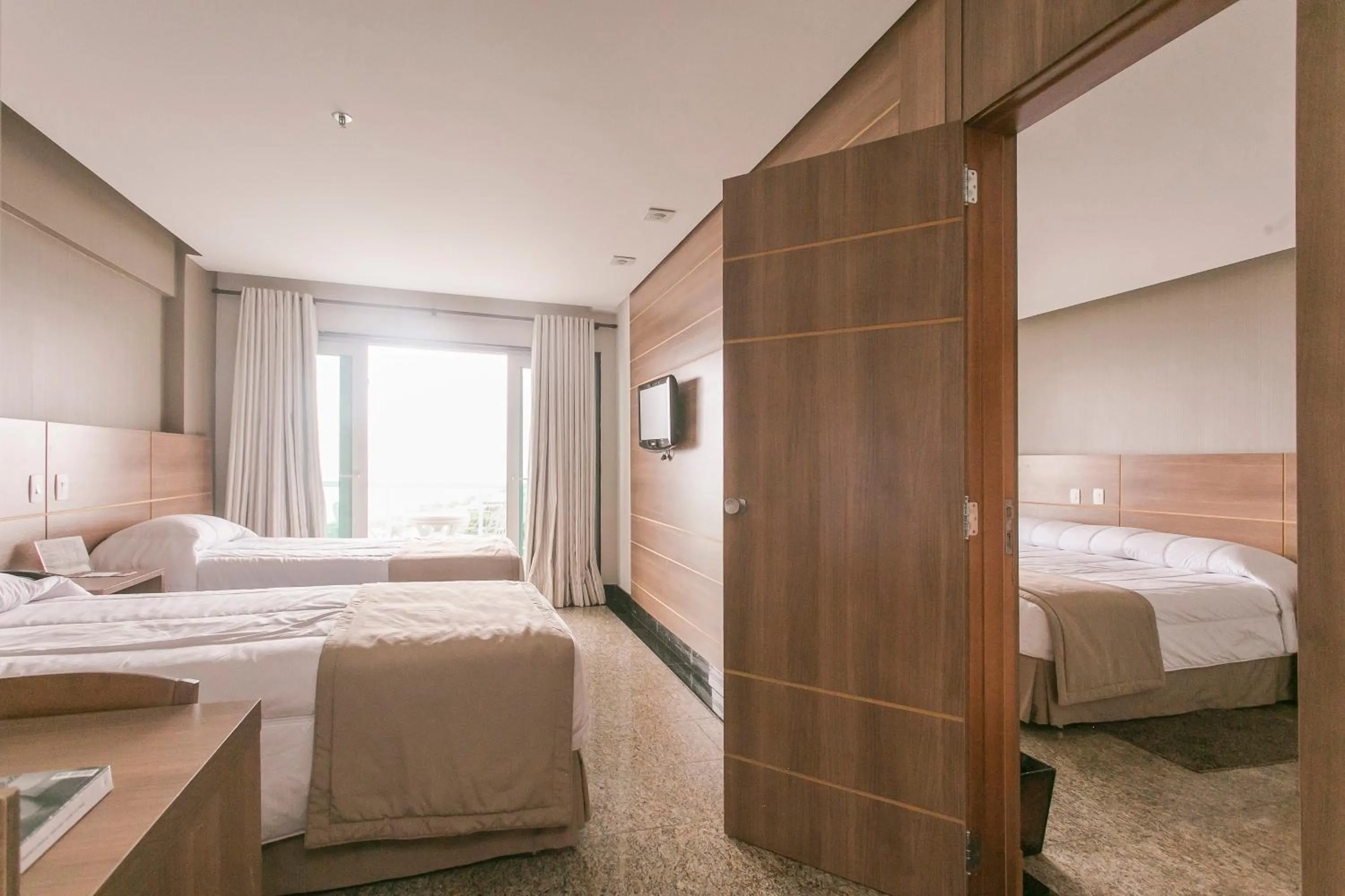 Day, Bed in Royalty Barra Hotel