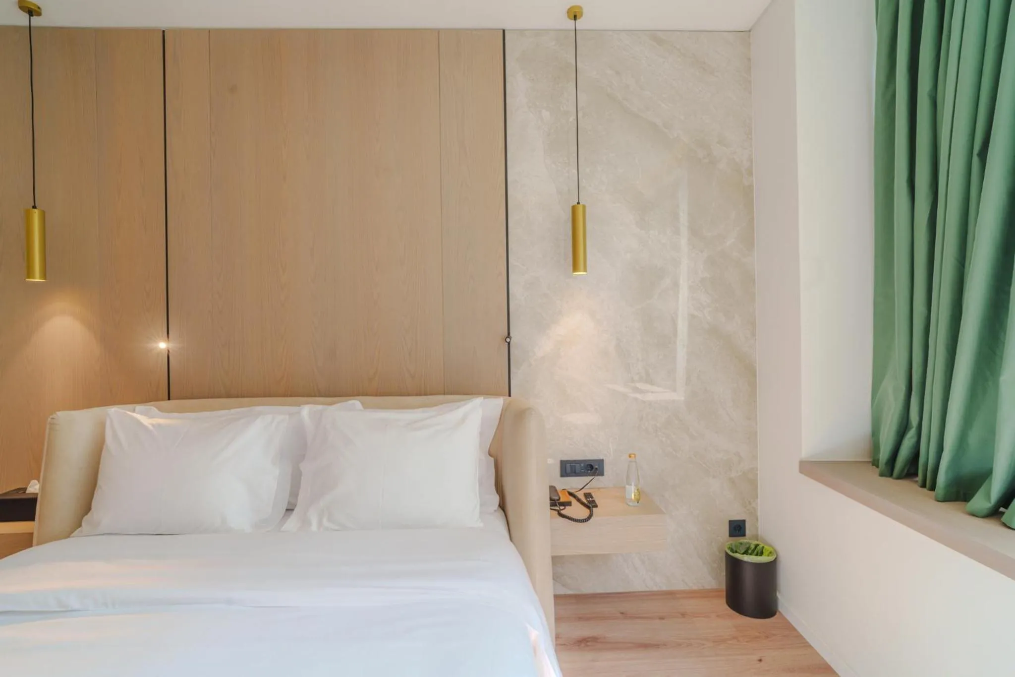 Deluxe Double Room with City View in Eternity Athens