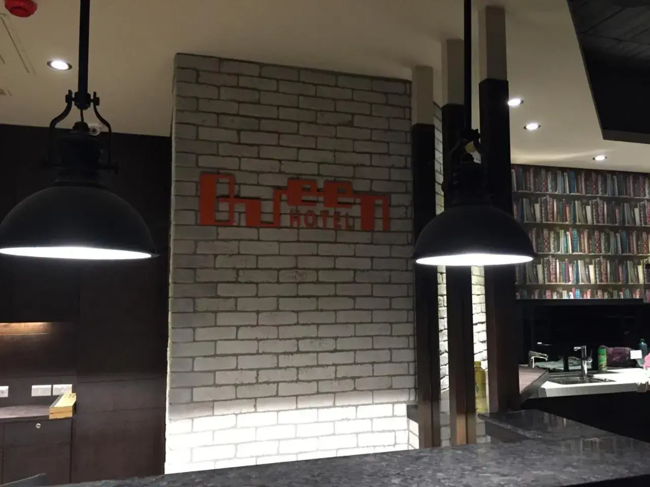 Lobby or reception in Queens Hotel II Lobby or reception in Queens Hotel II