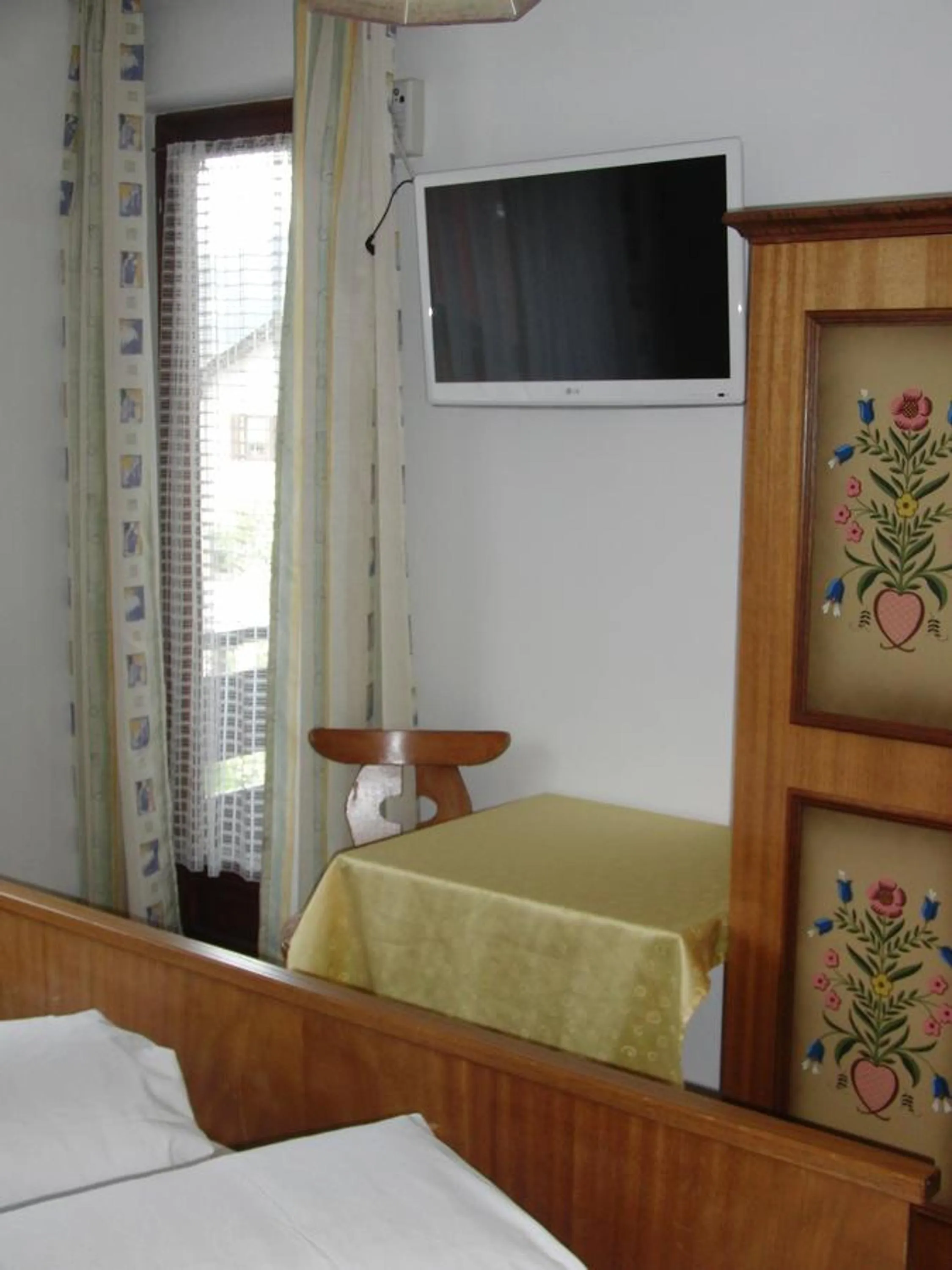 TV and multimedia, Bed in Gästehaus Loithaler