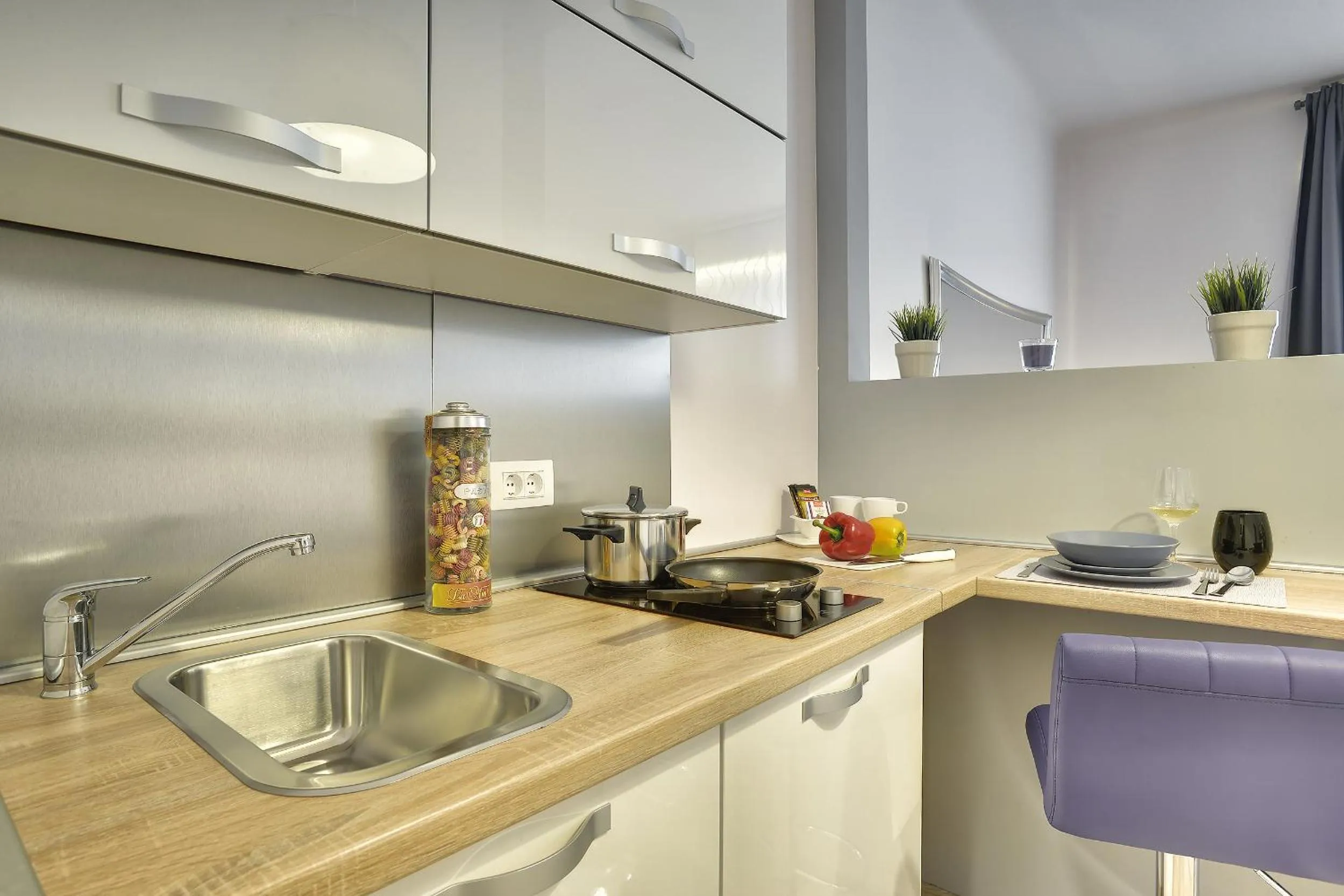Kitchen or kitchenette in D&A Center Apartments with FREE Parking