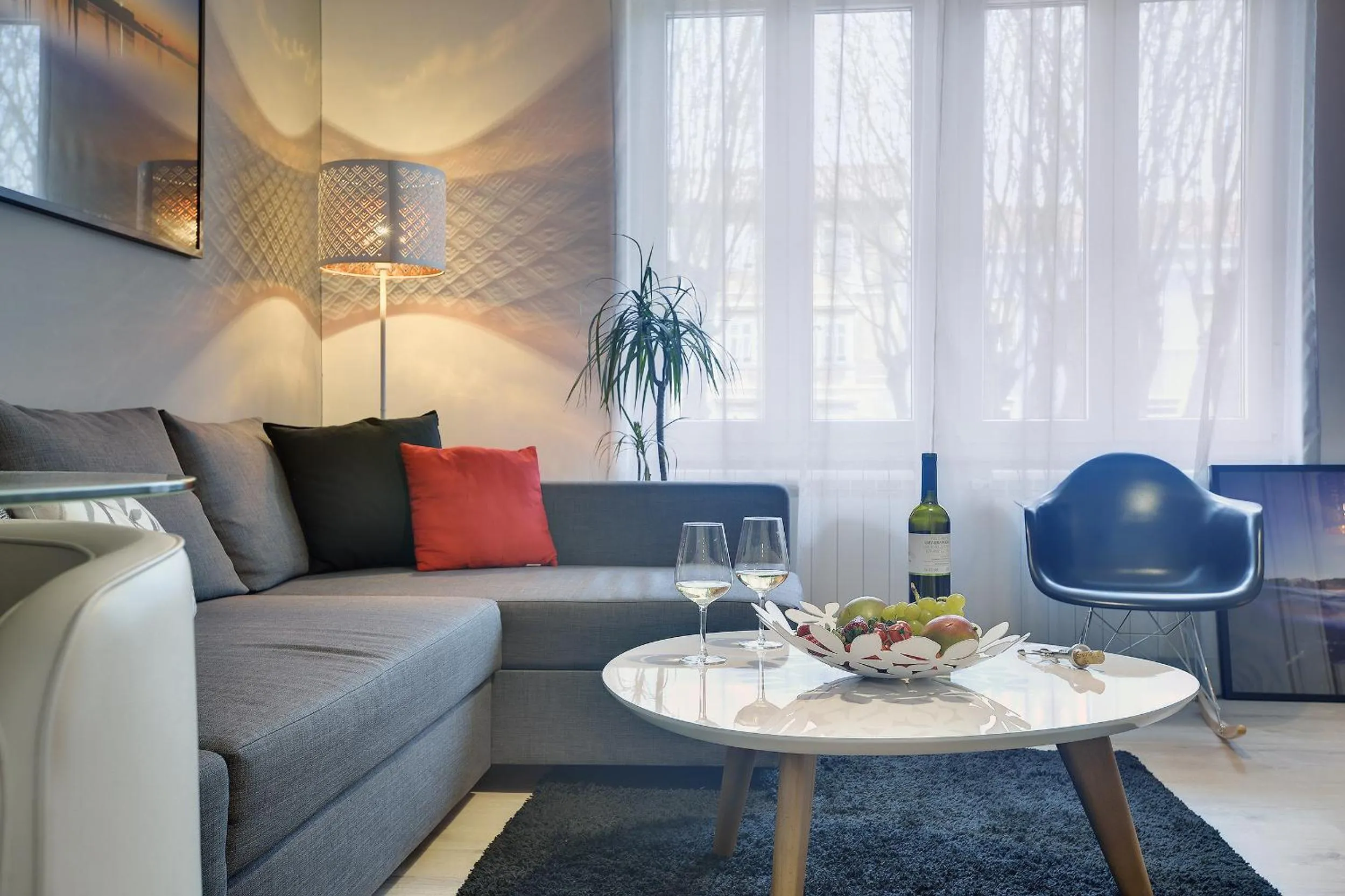 Living room in D&A Center Apartments with FREE Parking