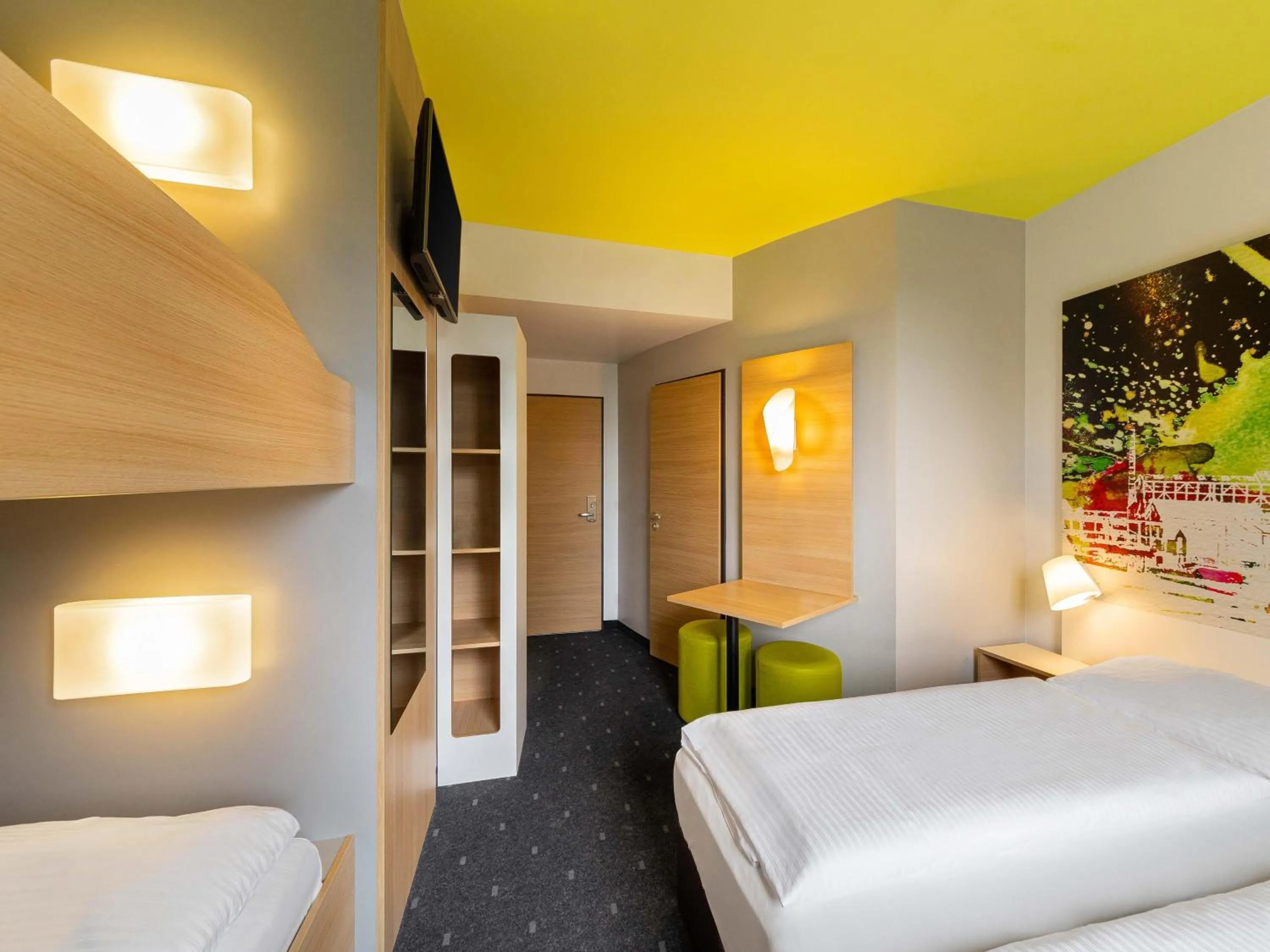 Photo of the whole room, Bed in B&B Hotel Mülheim an der Ruhr