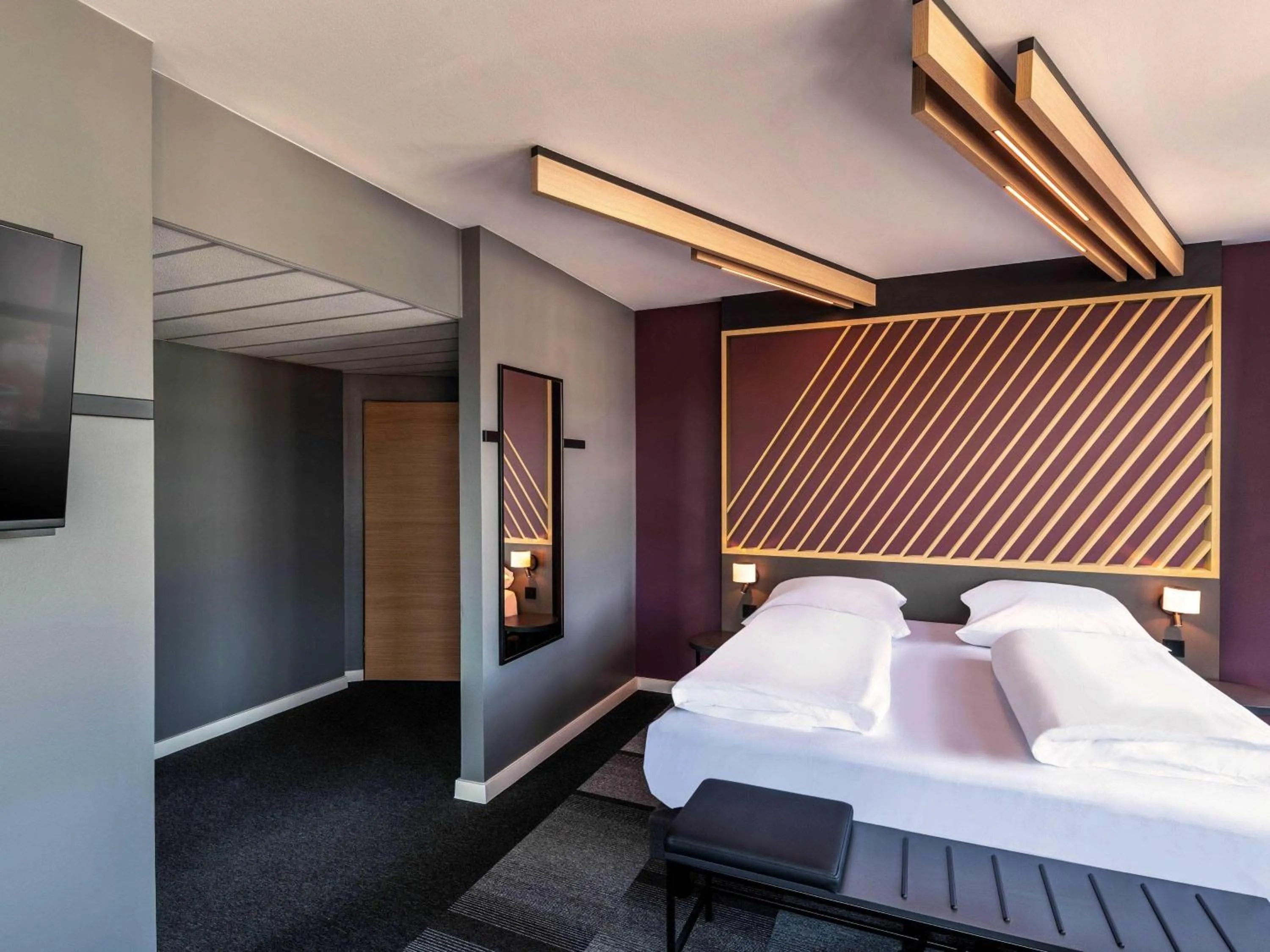 Photo of the whole room, Bed in B&B Hotel Leipzig-City