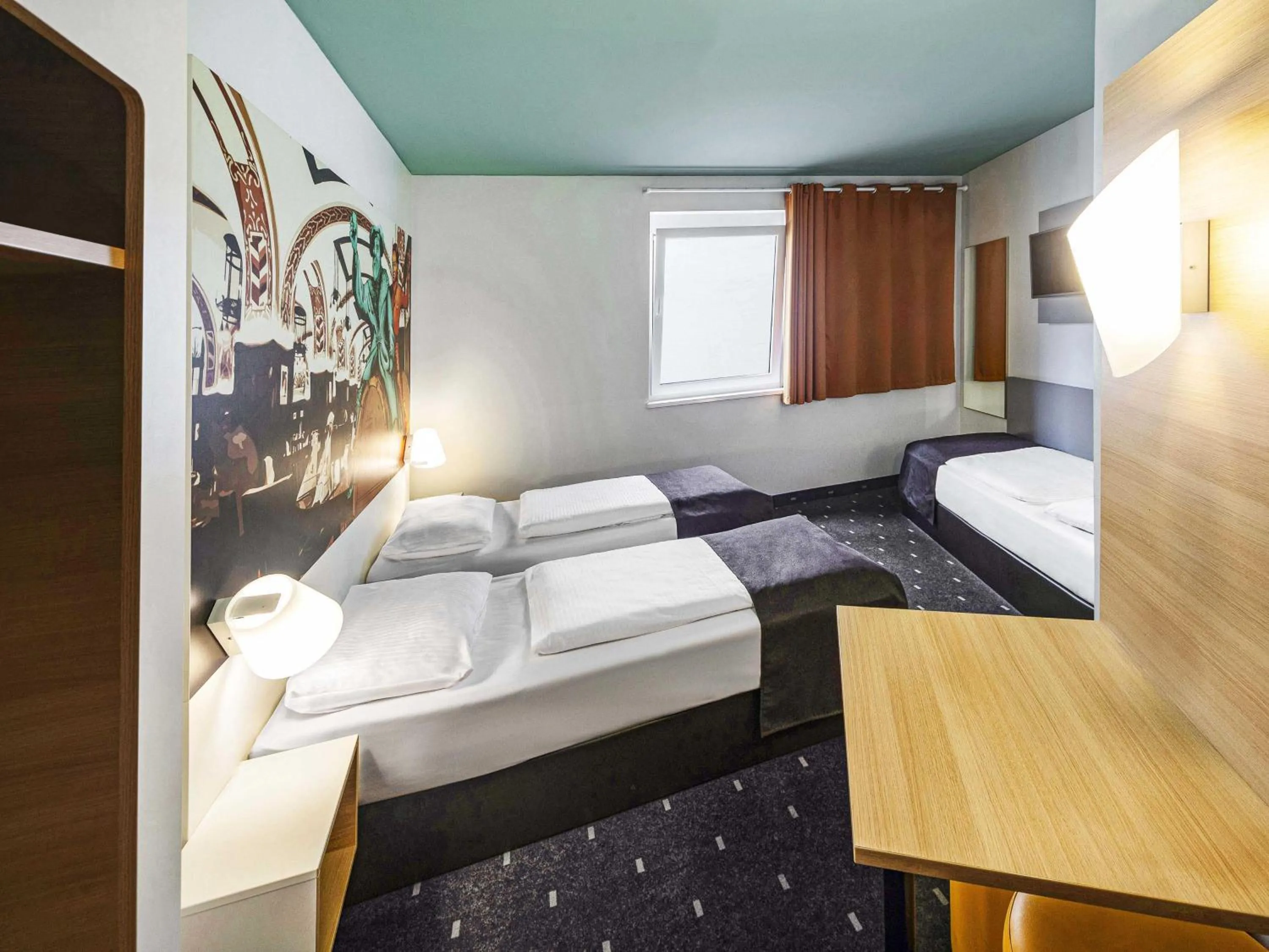 Photo of the whole room, Bed in B&B Hotel Leipzig-City