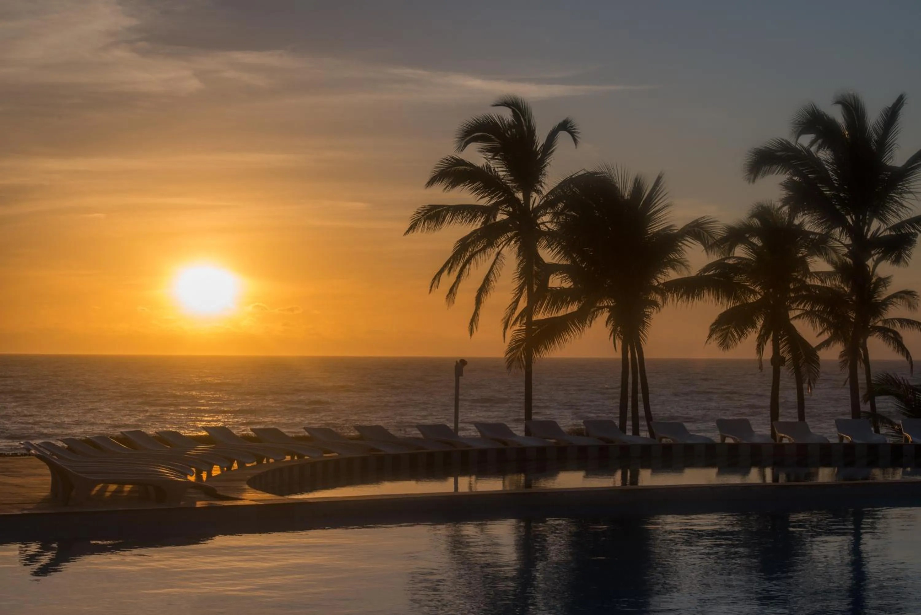 Swimming pool in Coliseum Beach Hotel All Inclusive