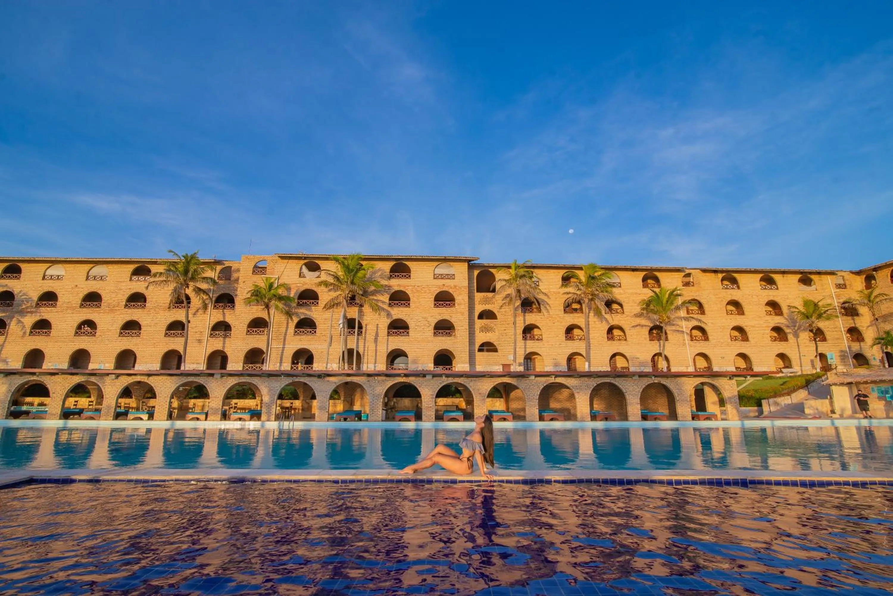 Swimming pool in Coliseum Beach Hotel All Inclusive