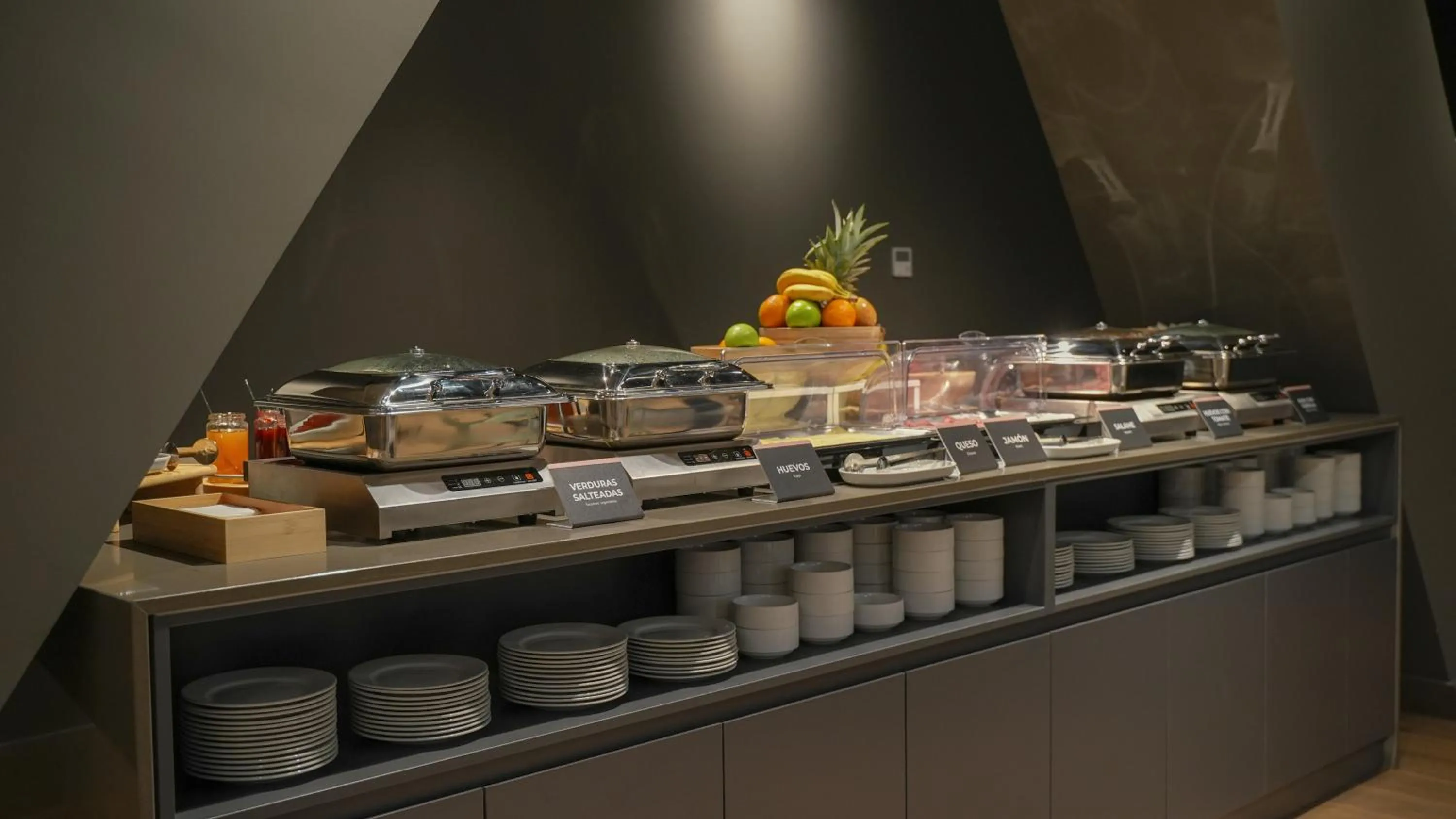 Breakfast in Spot Suites