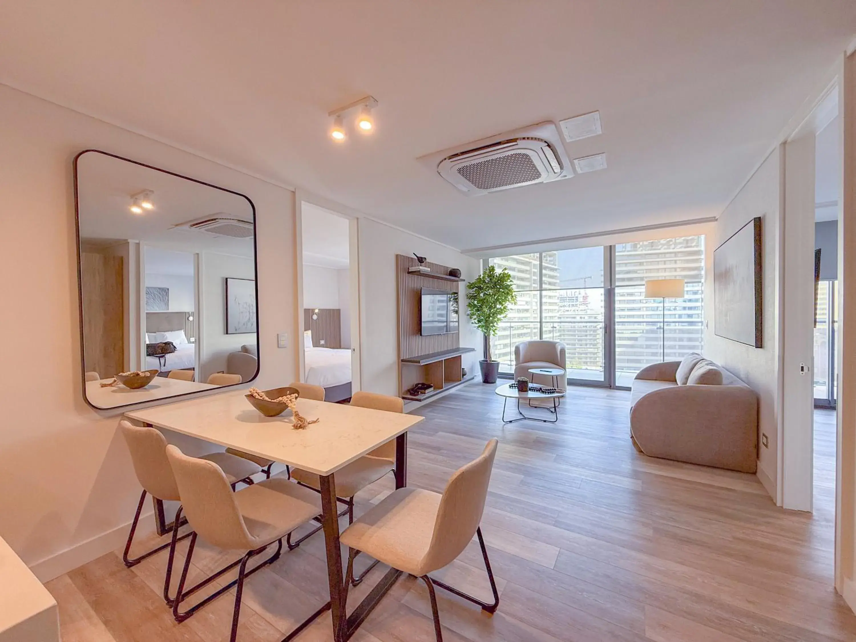 Two-Bedroom Apartment with Balcony in Spot Suites Two-Bedroom Apartment with Balcony in Spot Suites